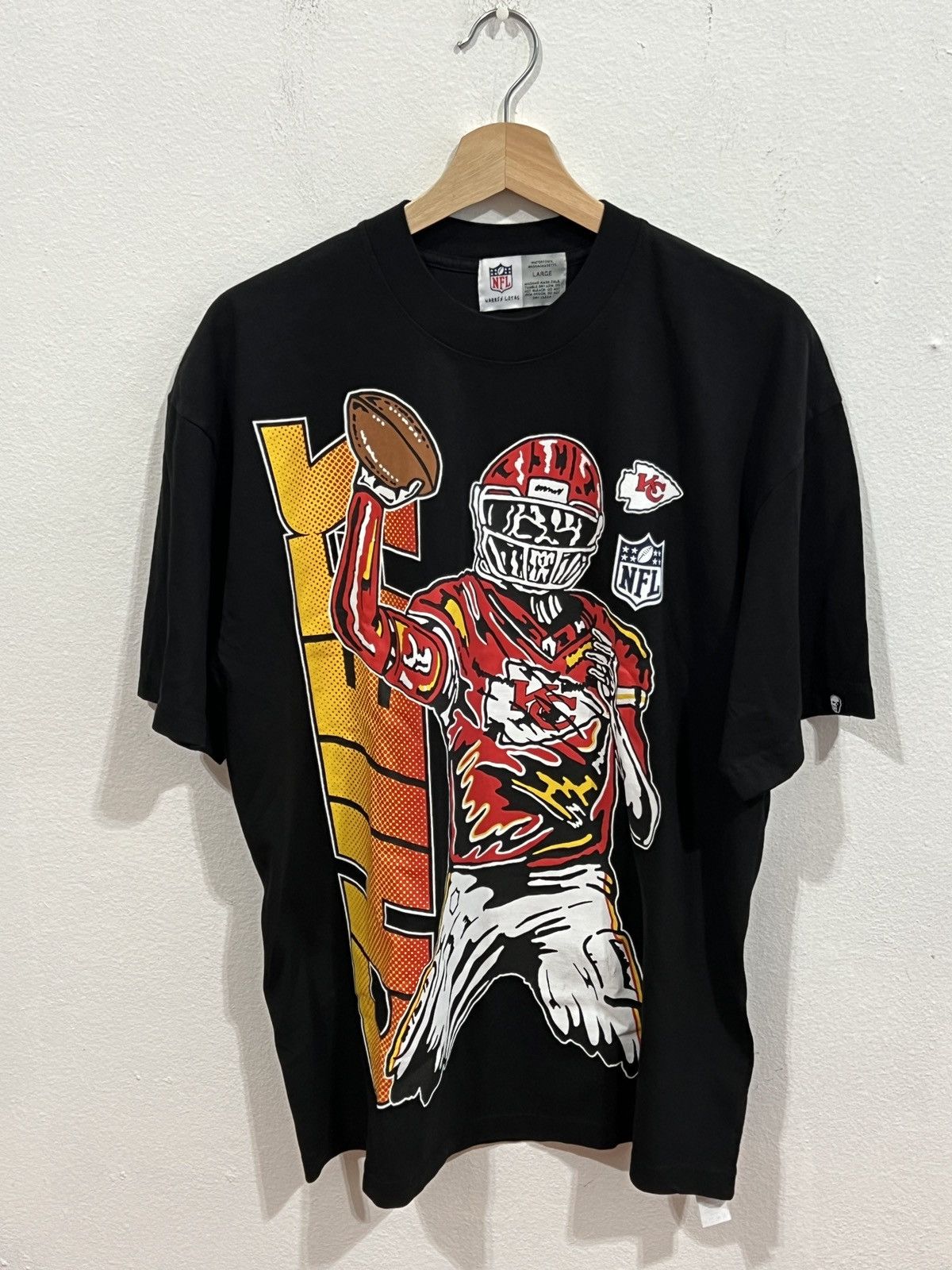Mitchell & Ness × NFL × Warren Lotas Warren Lotas Chiefs Go Long Black Tee Size US L / EU 52-54 / 3 - 1 Thumbnail