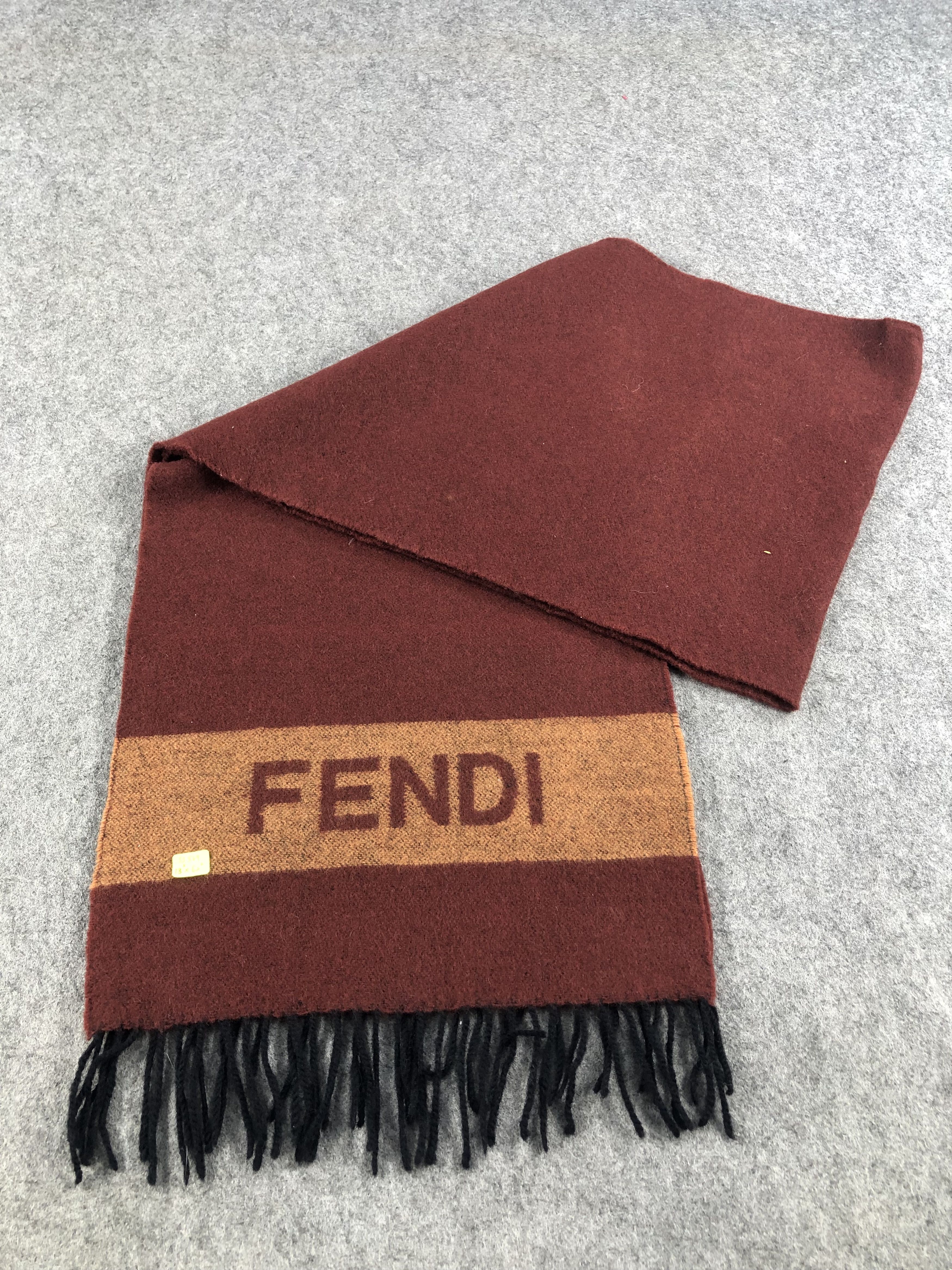 Fendi Fendi Scarf / Muffler / Neckwear Size ONE SIZE - 5 Thumbnail