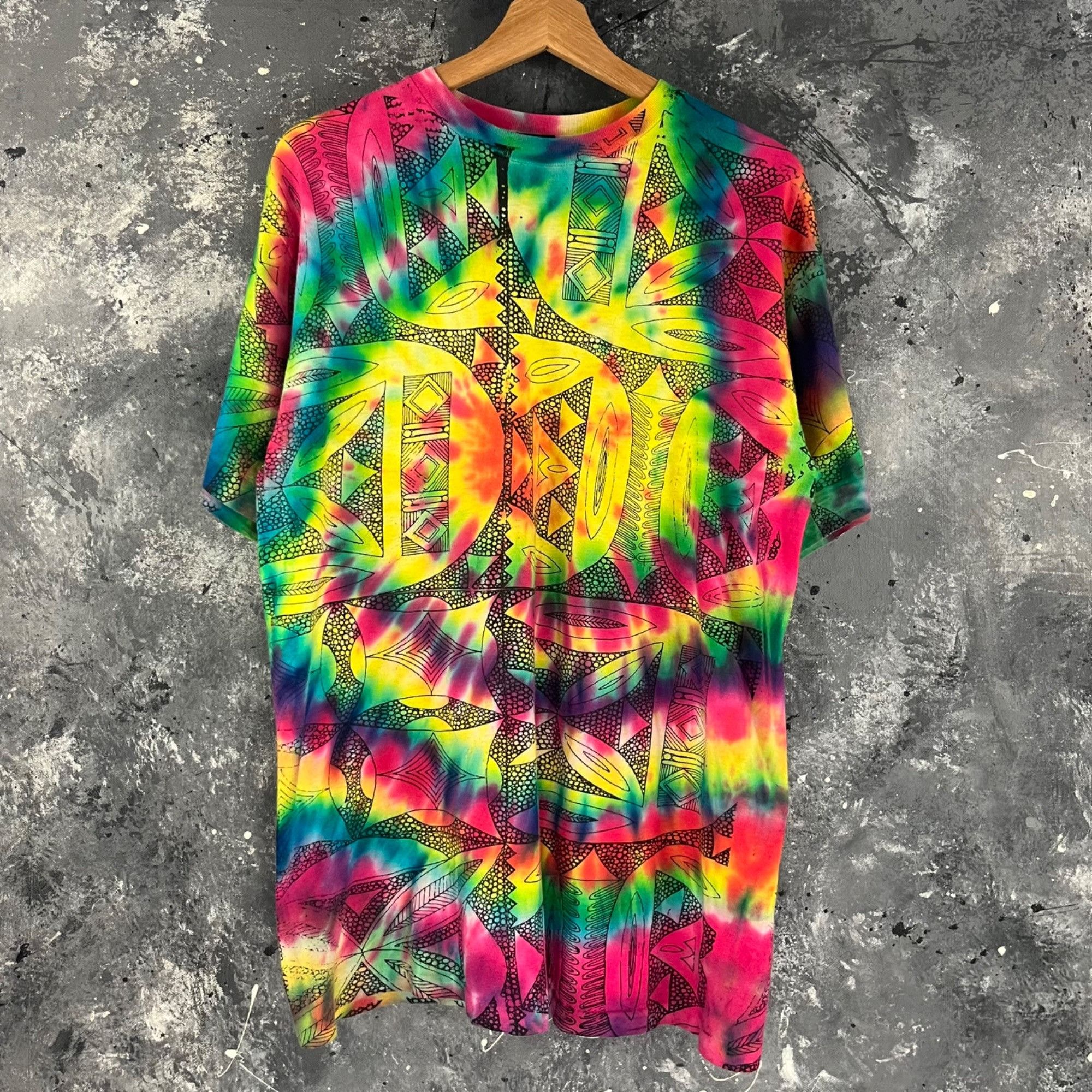 Vintage Vintage Tribal tie dye shirt Size US L / EU 52-54 / 3 - 1 Thumbnail