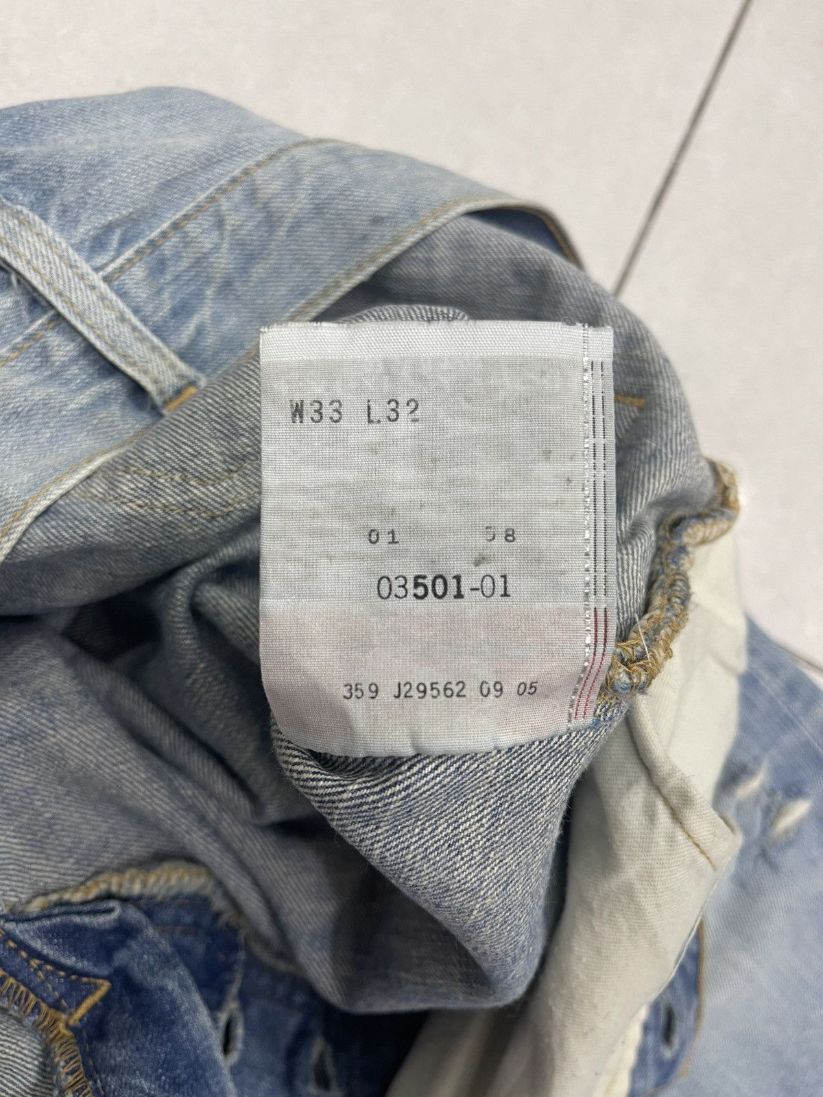 Levi's Vintage Levi's 501 Distressed Jeans |Light Wash | Button Fly Size US 33 - 8 Thumbnail