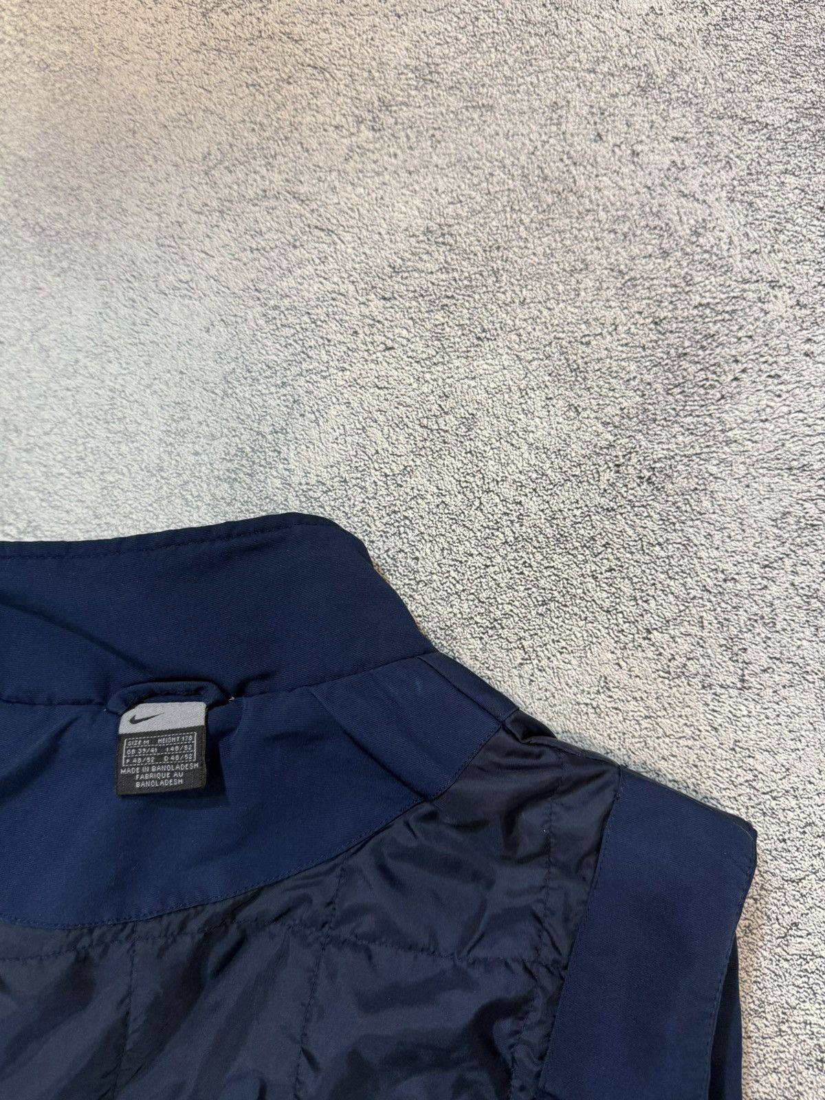 Nike Nike Vintage Puffer Vest Men’s Blue Size M Jacket 90s Style Size US M / EU 48-50 / 2 - 14 Thumbnail