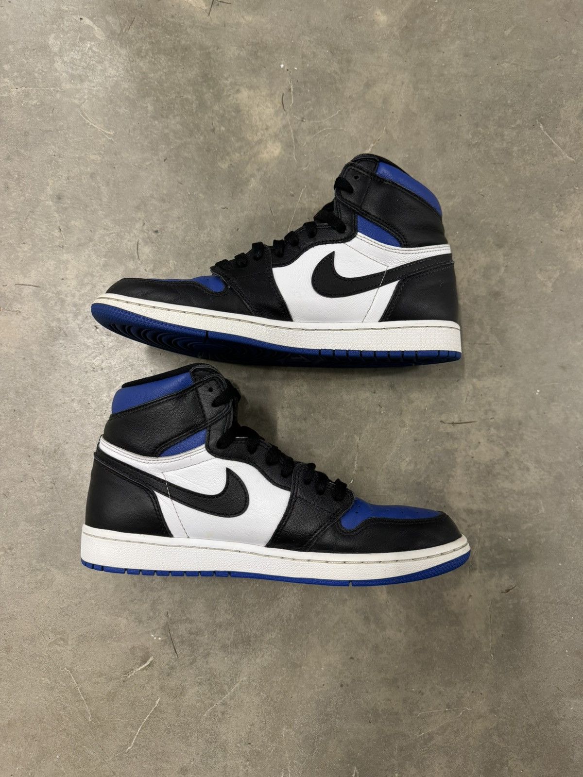 Jordan Brand Jordan 1 Retro High OG Royal Toe Size 10 Size US 10 / EU 43 - 3 Thumbnail