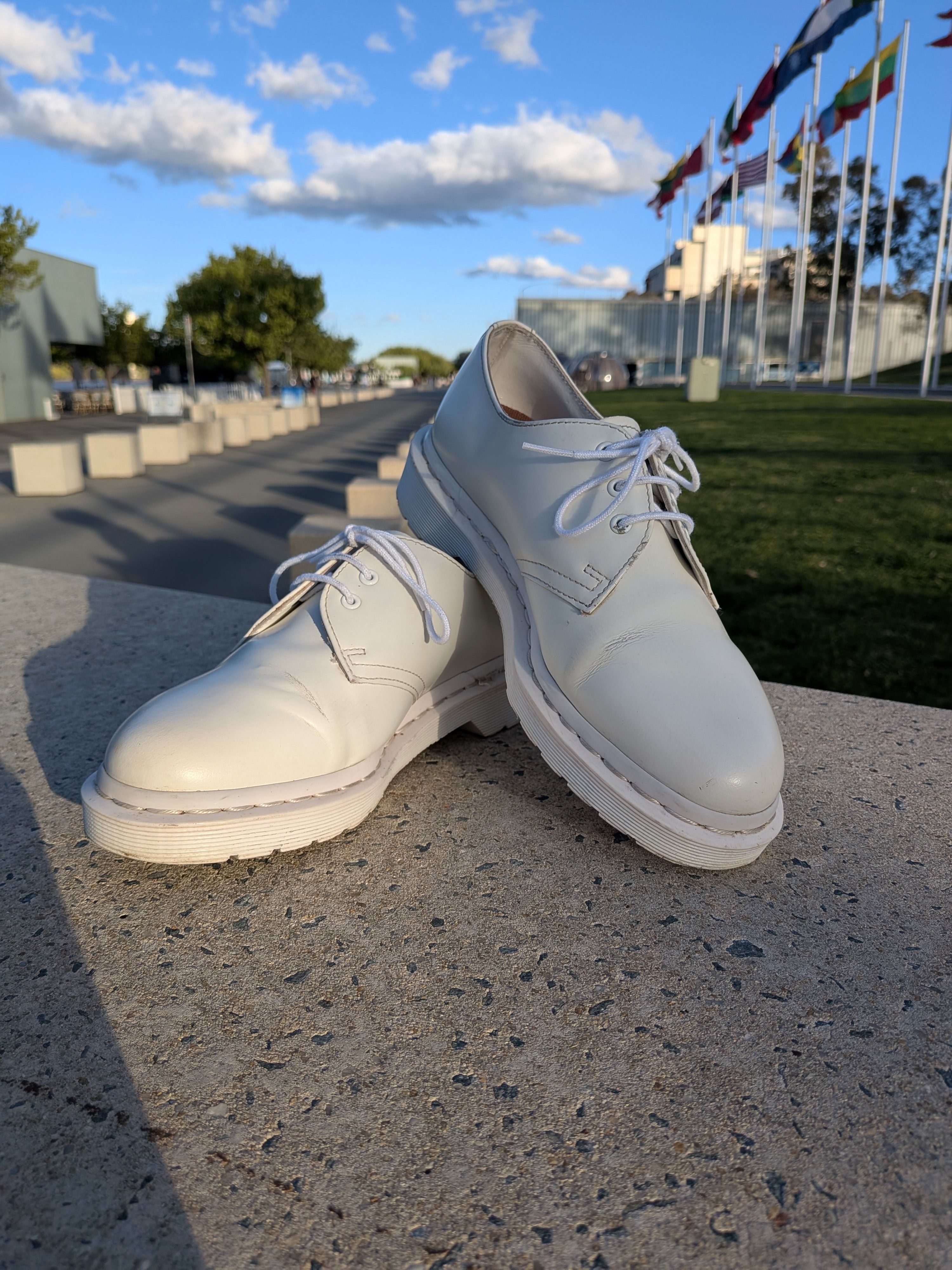 Dr. Martens Dr. Martens 1461 Derby. Mono White Size US 7.5 / IT 37.5 - 2 Thumbnail