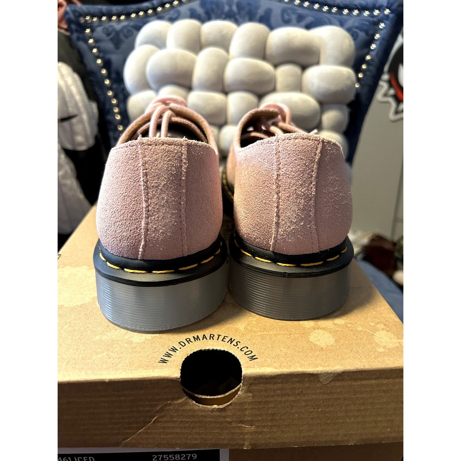 Dr. Martens Dr Martens 1461 Iced Chalk Pink Suede Oxfords size 10/EU 42 Size US 10 / IT 40 - 4 Thumbnail