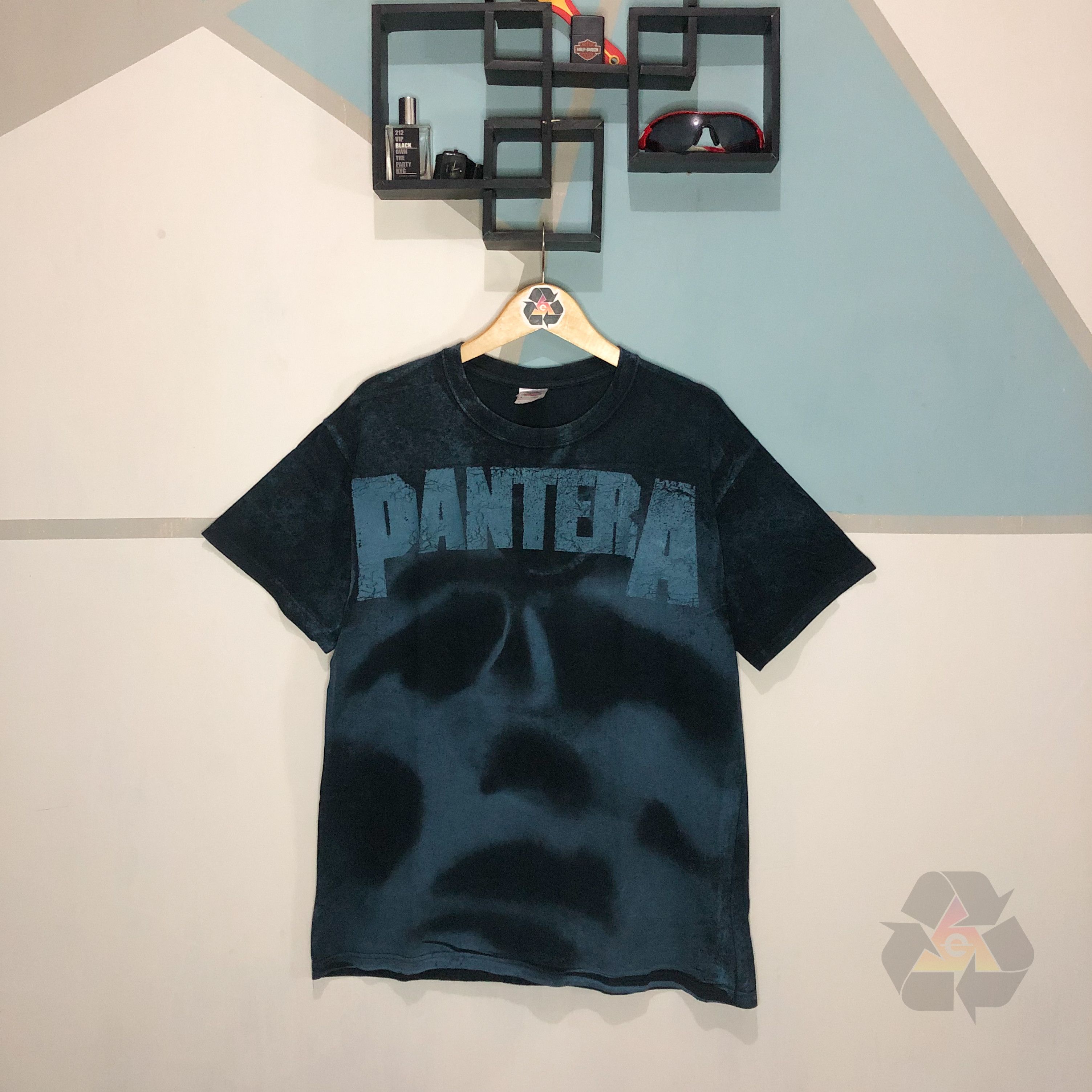 Band Tees Vintage AOP Pantera Album Far Beyond Driven 2012 T-Shirt Size US L / EU 52-54 / 3 - 2 Thumbnail