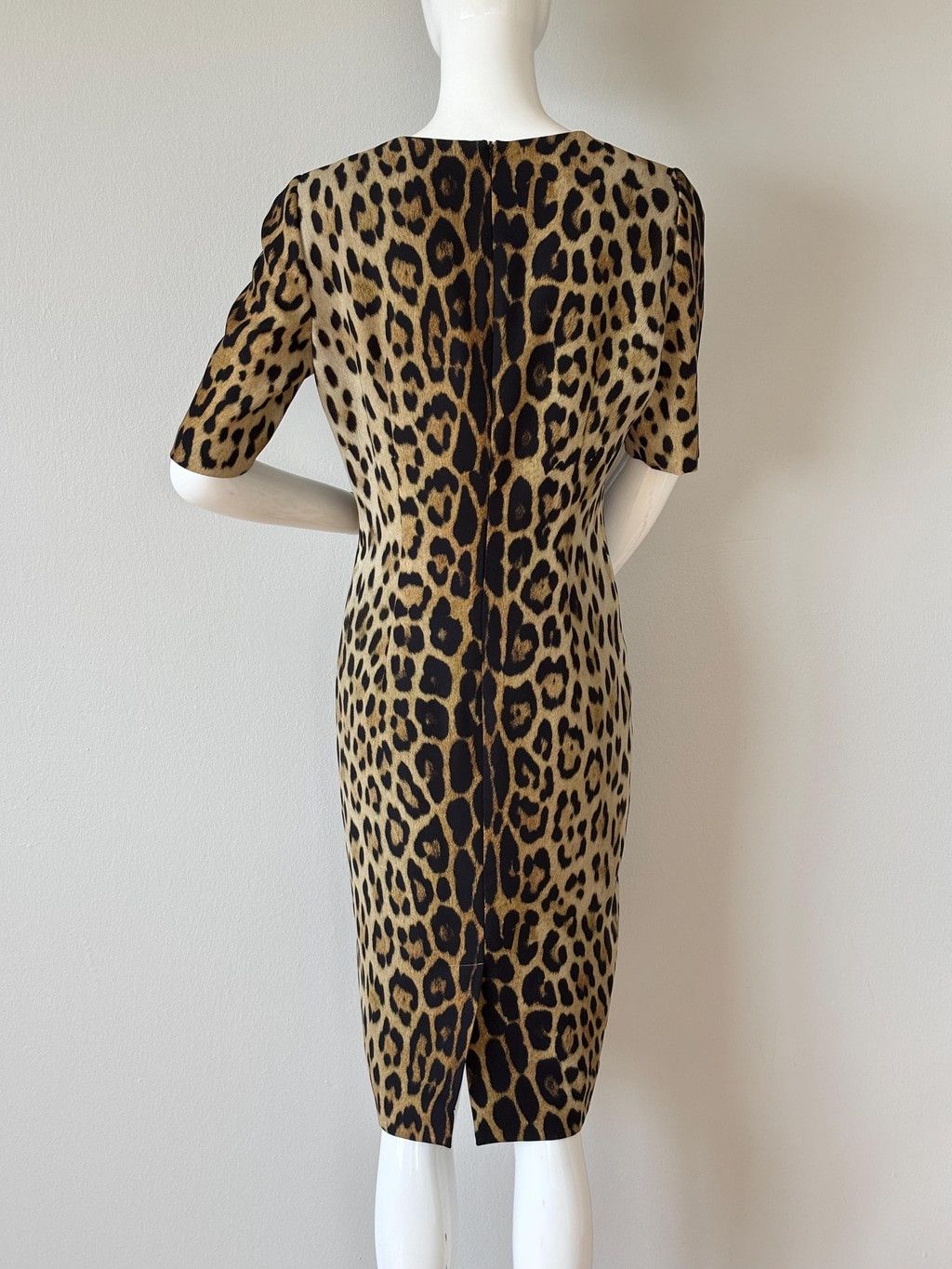 Moschino Moschino Leopard Print Bodycon Dress IT42 US8 Vintage Size M / US 6-8 / IT 42-44 - 4 Thumbnail