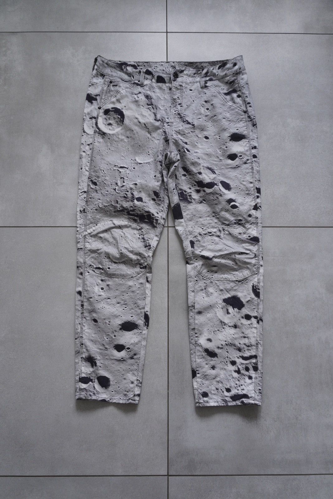 Image of G Star Raw Pharrell Moon Cargo Pants in Grey, Men's (Size 30)