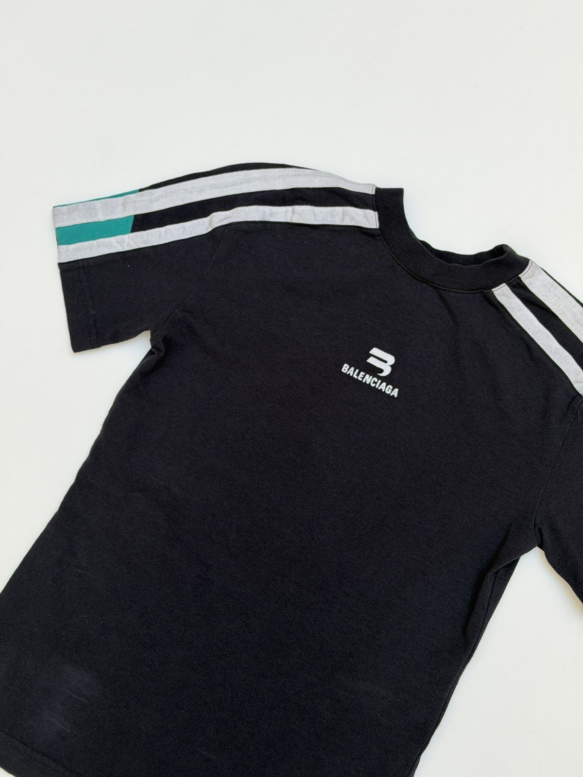 Balenciaga Balenciaga Sporty B Embroidery Shrunk Navy Tee Shirt Size US XXS / EU 40 - 3 Thumbnail