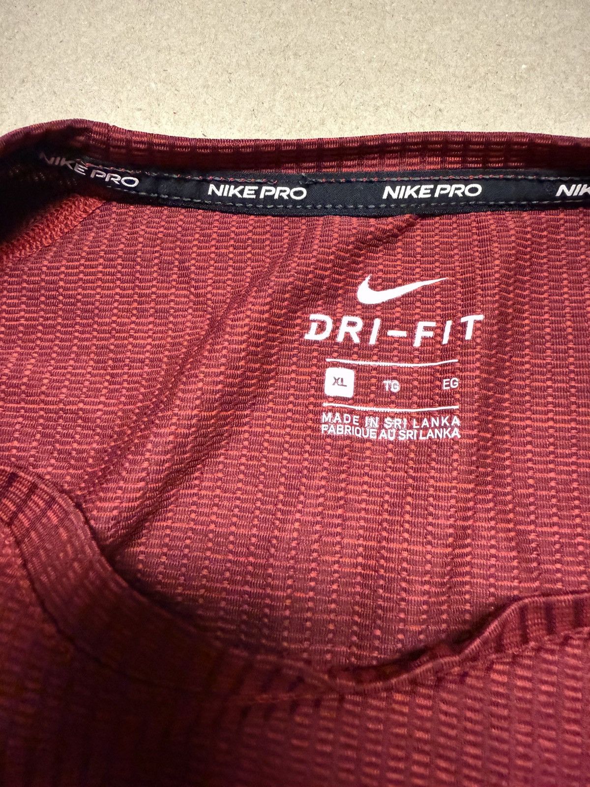 Nike Nike Pro DriFit Red workout Shirt XL Rare! Size US XL / EU 56 / 4 - 4 Thumbnail