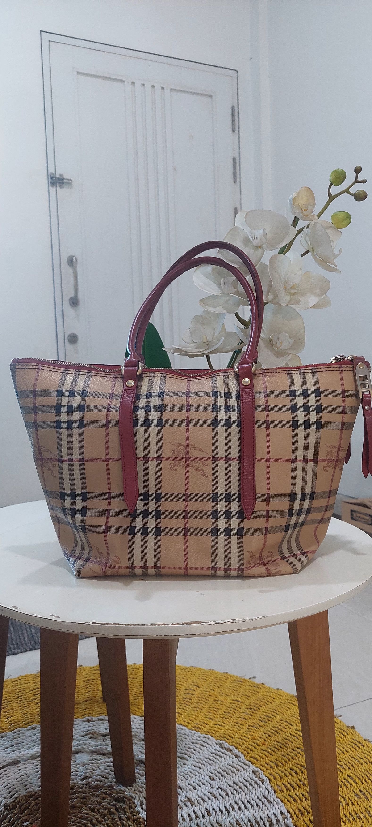 Burberry Burberry Haymarket PVC Red Size ONE SIZE - 1 Thumbnail