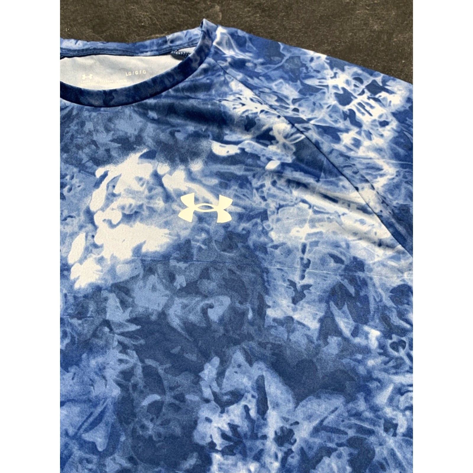 Under Armour Under Armour Shirt Colorful Geometric Blue Large L Short Sleeve Crew Neck Mens T-Shirt Size US L / EU 52-54 / 3 - 3 Thumbnail