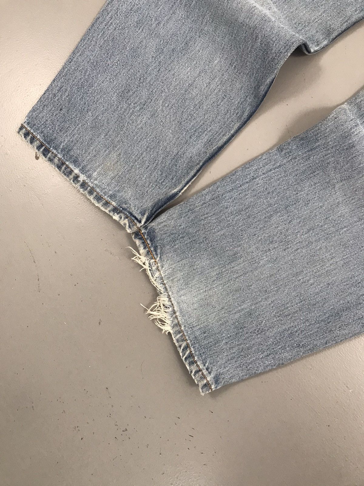 Levi's × Vintage Vintage Levi’s 90s 550 straight fit denim Size US 38 / EU 54 - 12 Thumbnail