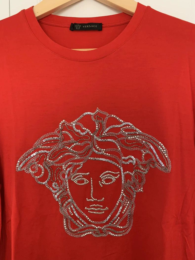 Versace Versace Heavy embroidery design long sleeve T-shirt Size US S / EU 44-46 / 1 - 1 Thumbnail