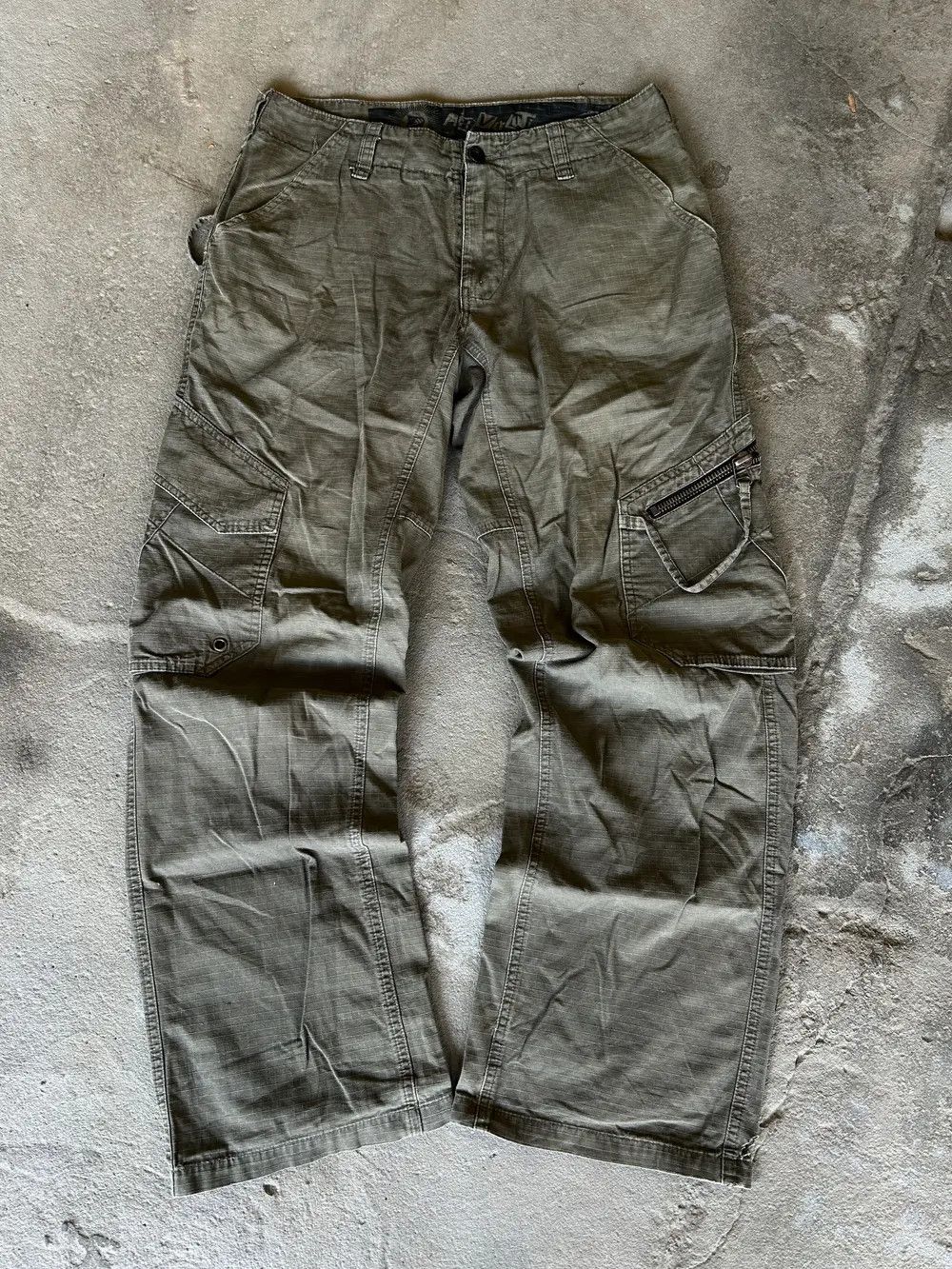 Japanese Brand Vintage Balenciaga Junya Watanabe Bondage Cargo Pant Size US 30 / EU 46 - 1 Thumbnail