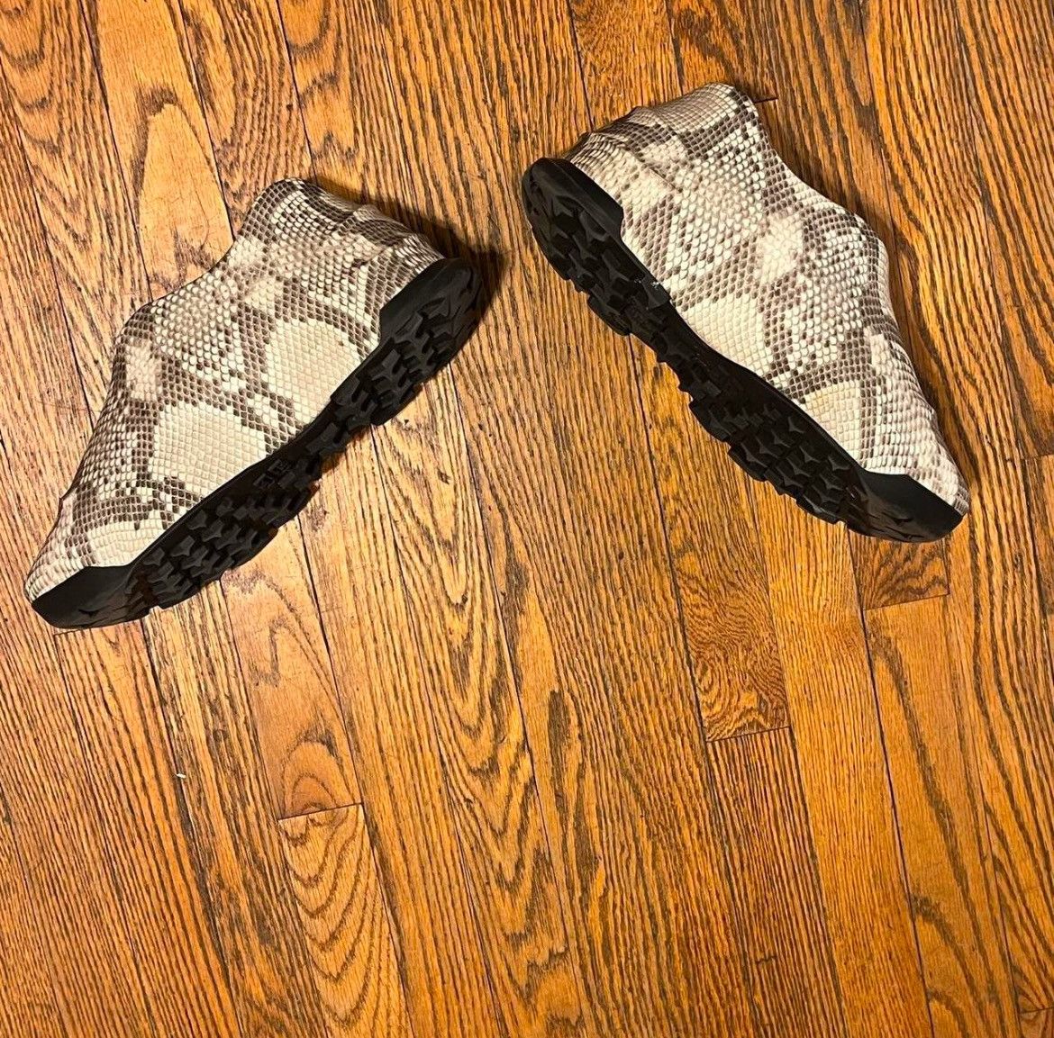 Designer × Givenchy Givenchy Monumental Mallow Snakeskin Rubber Men's Size US 10 / EU 43 - 4 Thumbnail