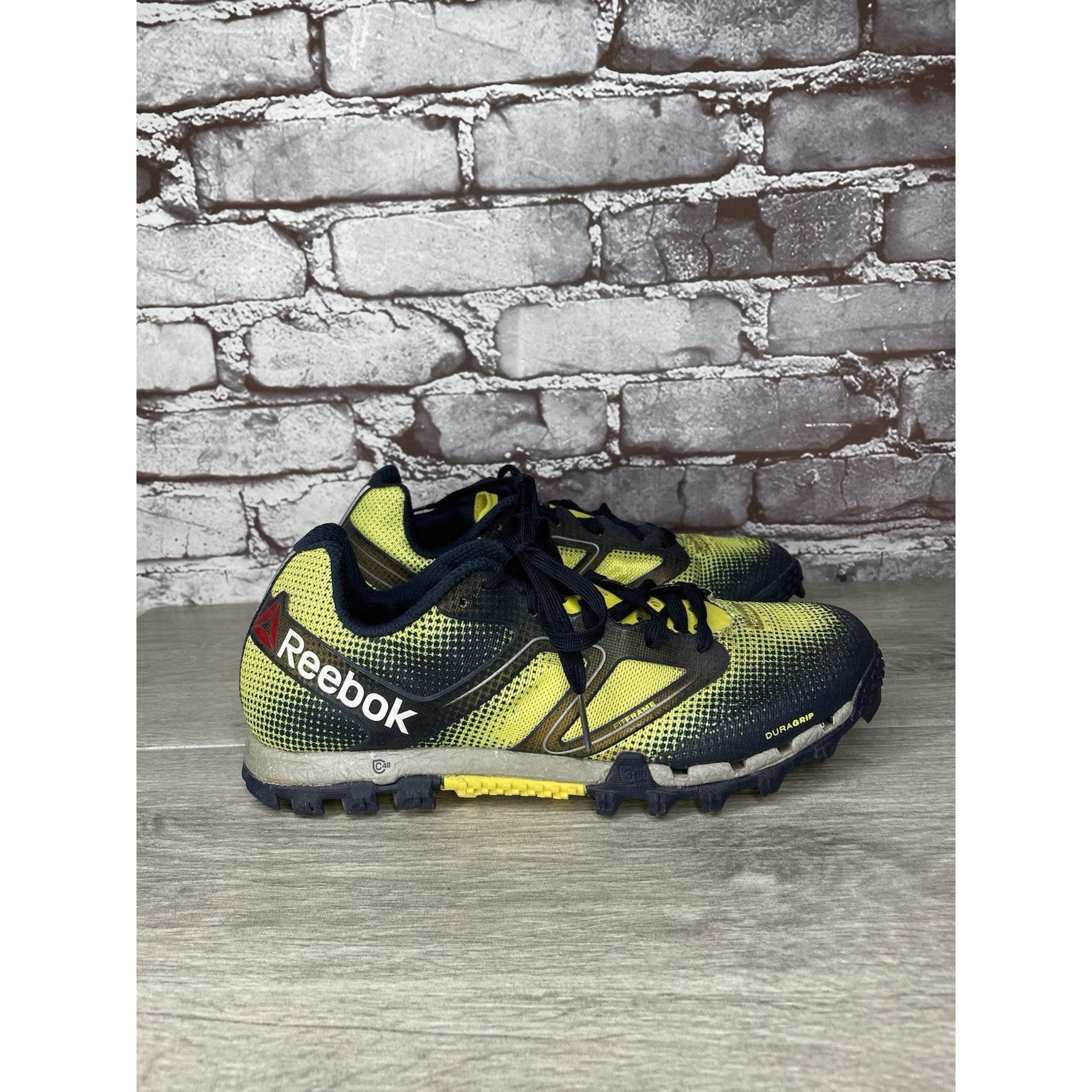 Reebok Reebok H20Drain DuraGrip FitFrame Black Neon Yellow Running Size US 7.5 / IT 37.5 - 2 Thumbnail