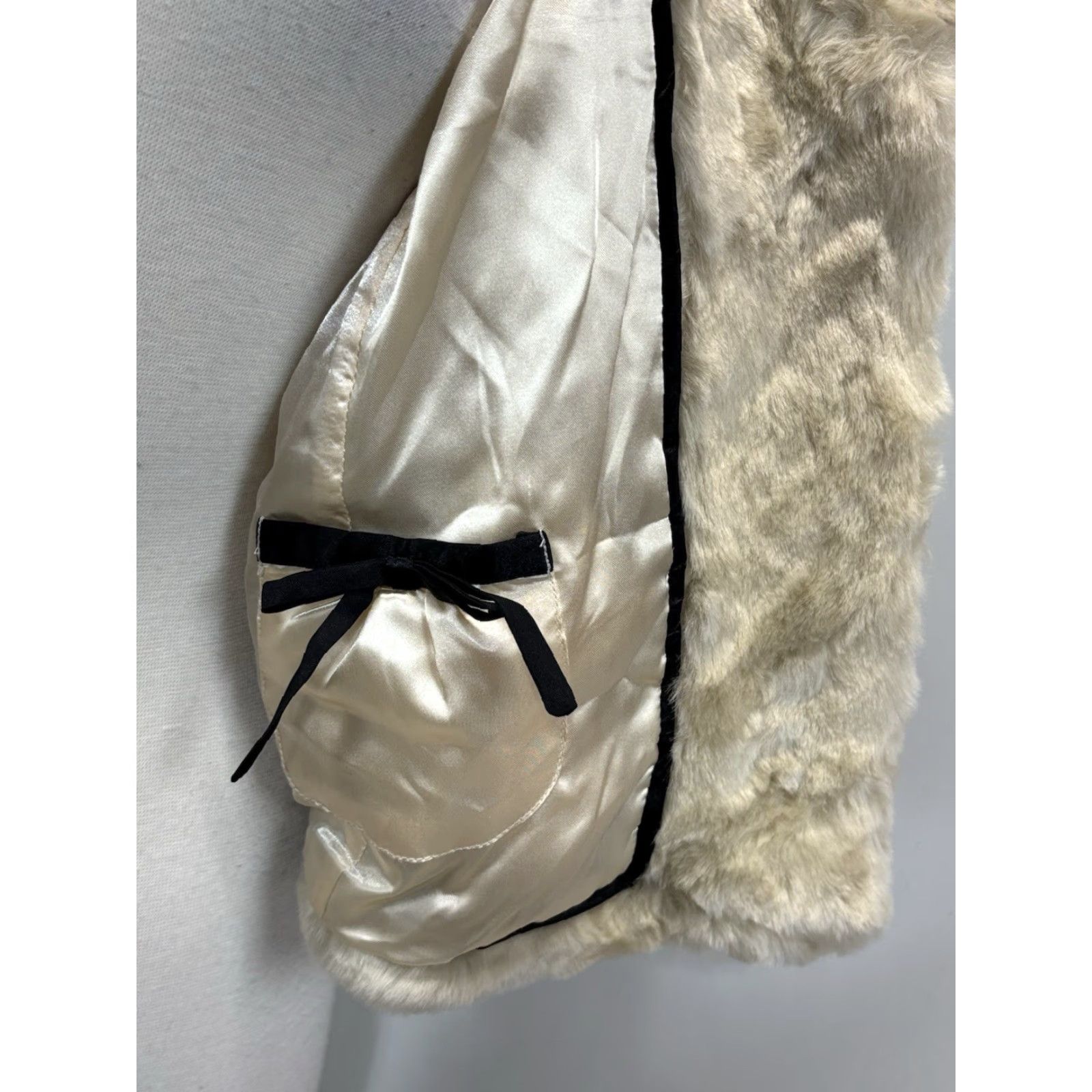Vintage VINTAGE Black Rivet Jacket Women XL Beige Faux Fur Lined Rhinestone Buttons 60s Look Size XL / US 12-14 / IT 48-50 - 7 Thumbnail