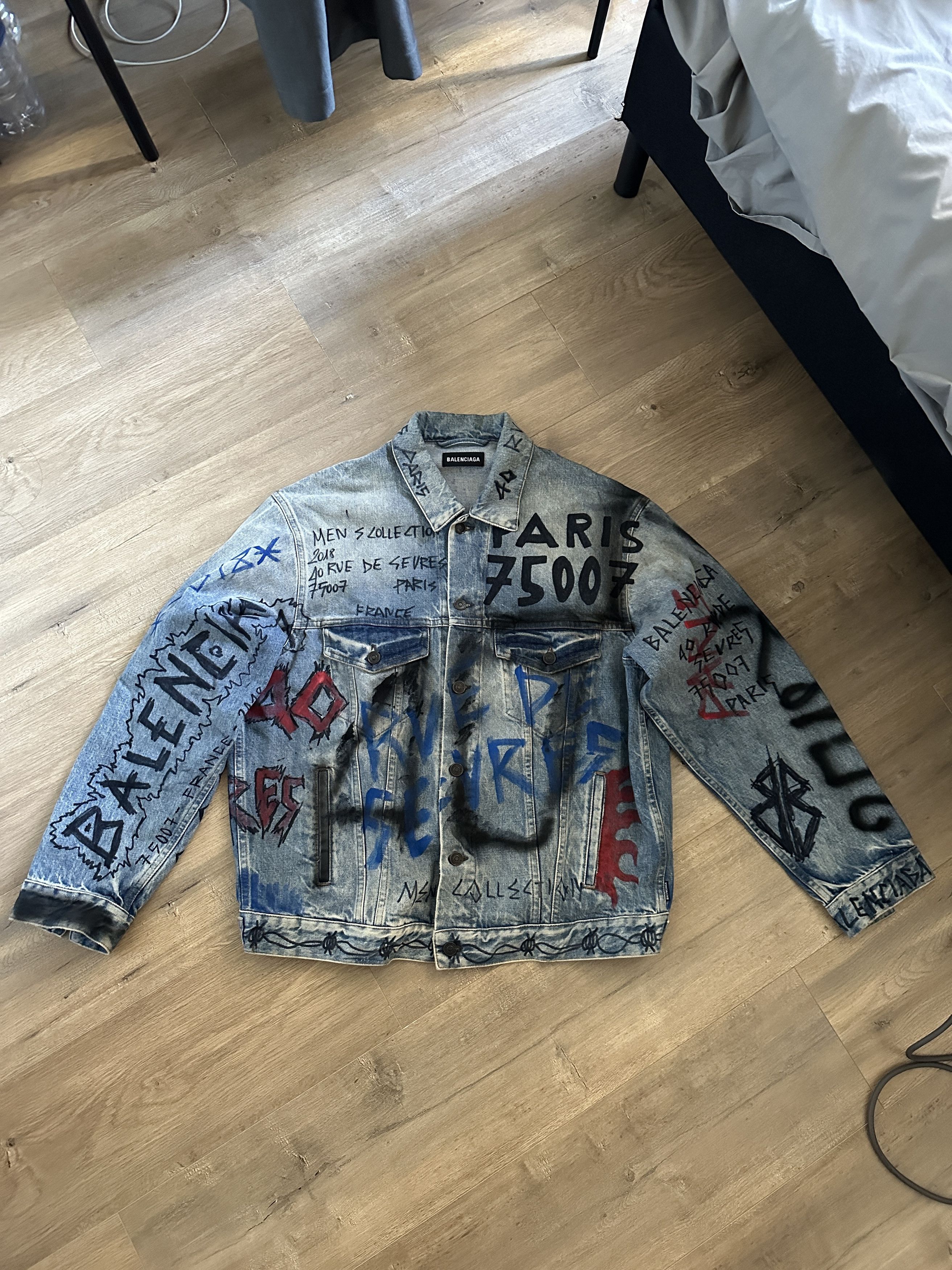 Balenciaga Balenciaga Graffitti Denim Jacket 2018 Size US M / EU 48-50 / 2 - 1 Thumbnail