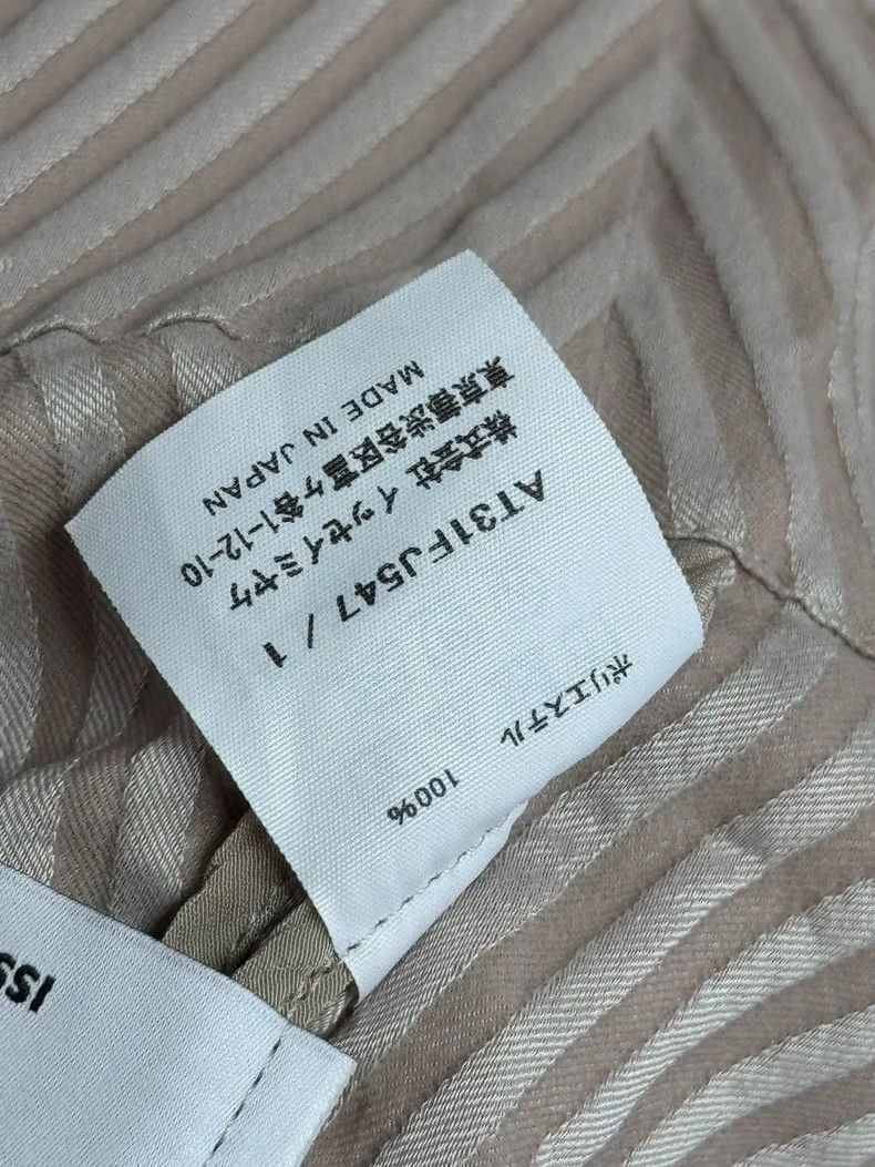 Issey Miyake Issey Miyake size:1 Beige origami flower bud short-sleeved Size XS / US 0-2 / IT 36-38 - 4 Thumbnail