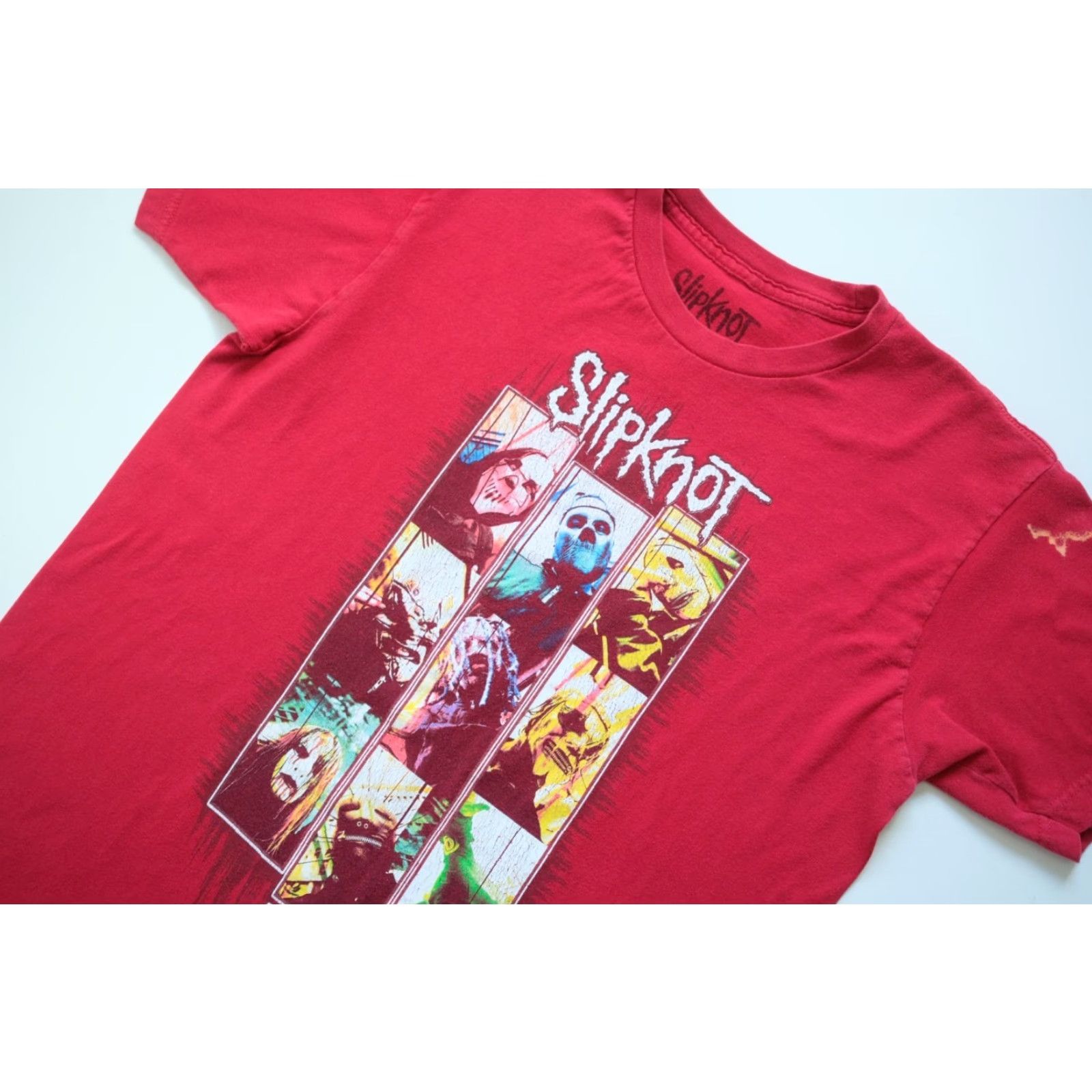 Vintage VINTAGE SLIPKNOT T-SHIRT Red Graphic Distressed Y2K IOWA TOUR BAND ROCK MUSIC SZ M Size US M / EU 48-50 / 2 - 5 Thumbnail