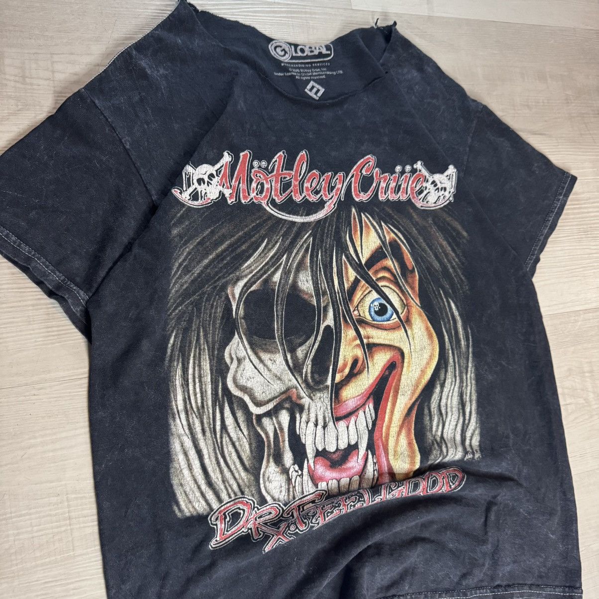 Vintage 2000s Motley Crue Dr Feelgood Rock T Shirt Size S / US 4 / IT 40 - 1 Thumbnail