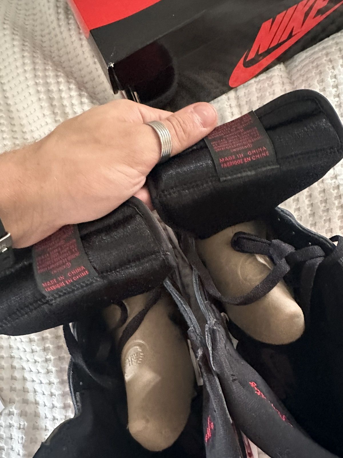 Jordan Brand × Nike Jordan 1 Patent Bred Size US 11 / EU 44 - 8 Thumbnail