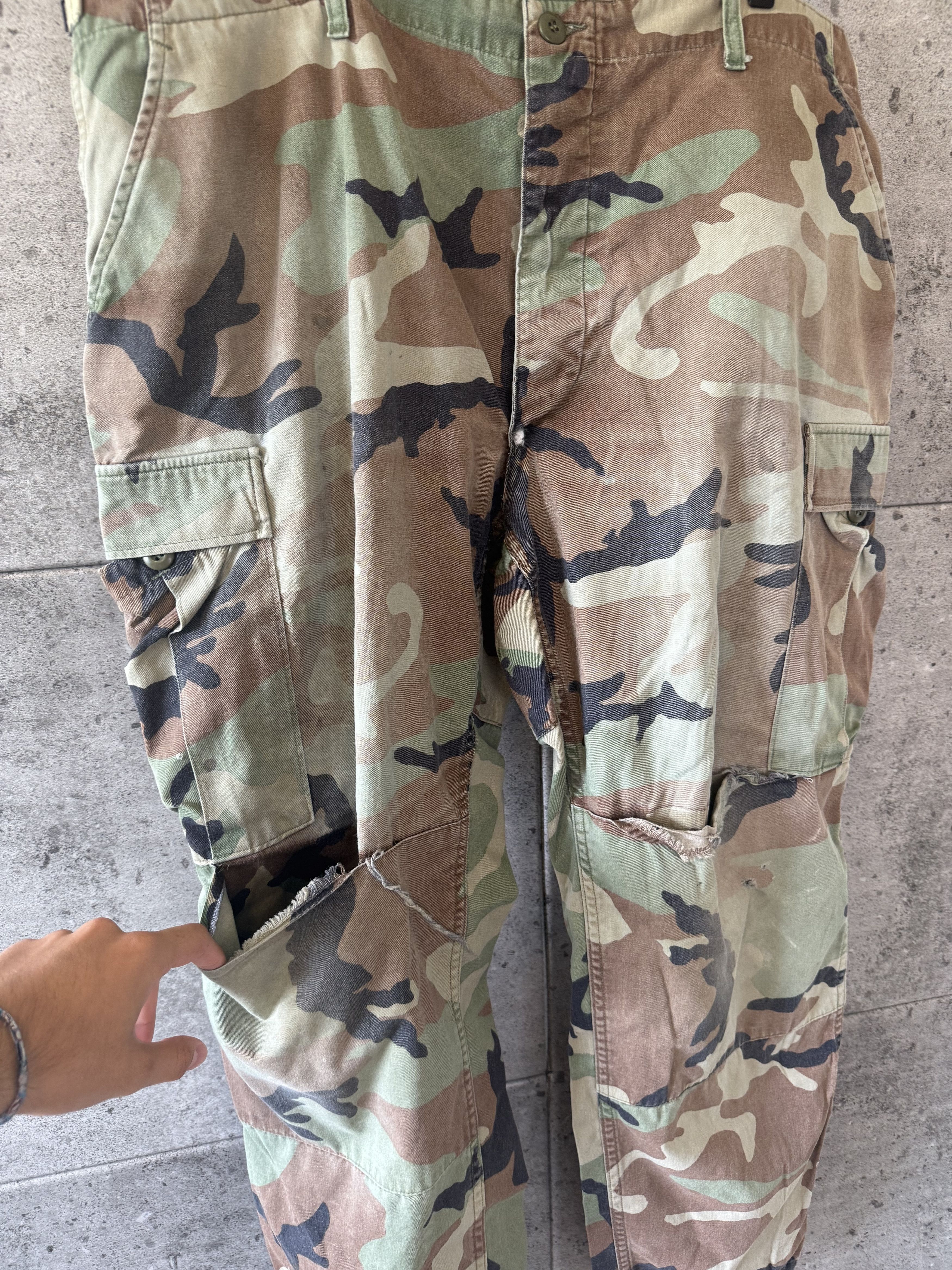 Vintage Vintage army camouflage baggy cargo pants Size US 40 / EU 56 - 3 Thumbnail
