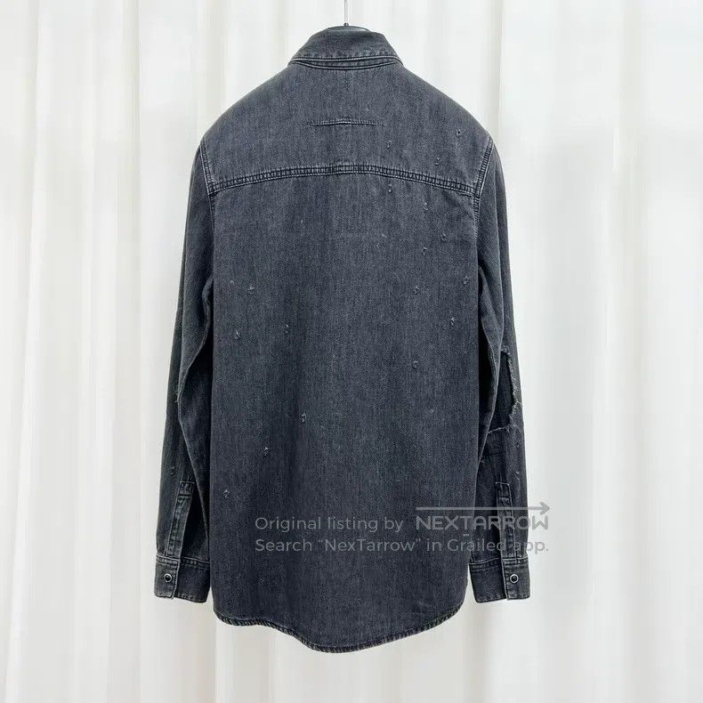 Givenchy Givenchy Destroyed Washed Denim Shirt (Size 36) Size US L / EU 52-54 / 3 - 2 Thumbnail