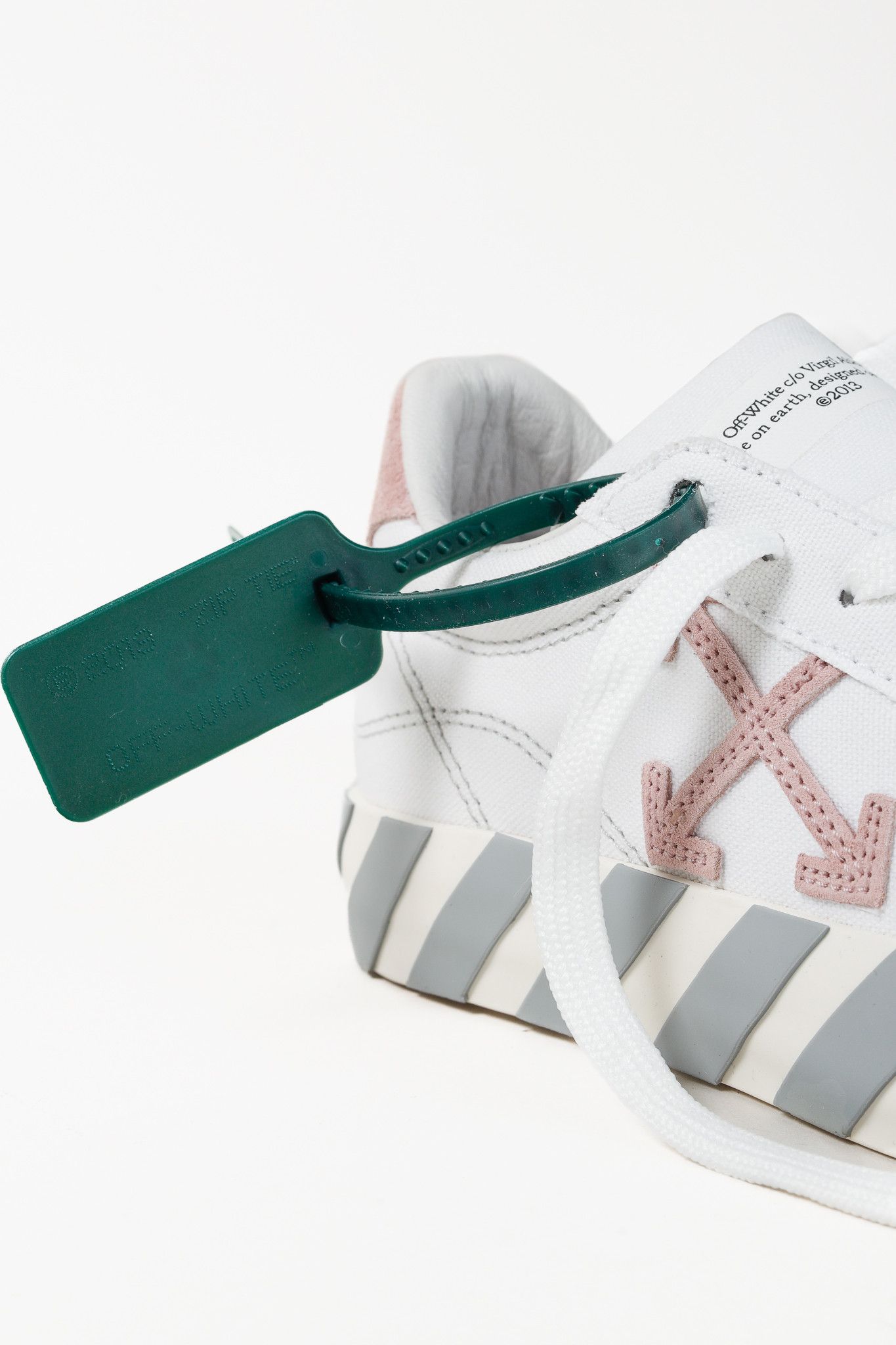 Off-White OFF-WHITE Low Vulcanized Canvas Low-Top Sneakers Size US 8.5 / IT 38.5 - 9 Thumbnail