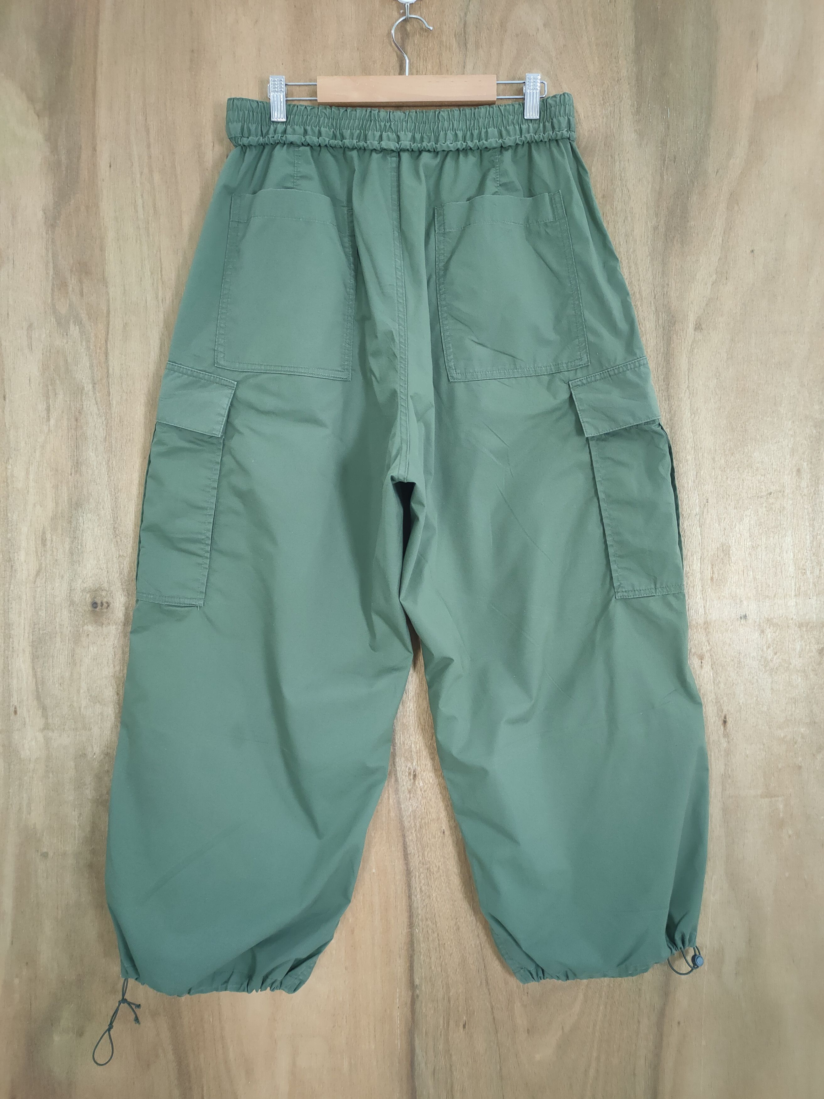Japanese Brand JAPANESE BRAND SPRING WAIST BAGGY CARGO PANTS Size US 34 / EU 50 - 6 Thumbnail