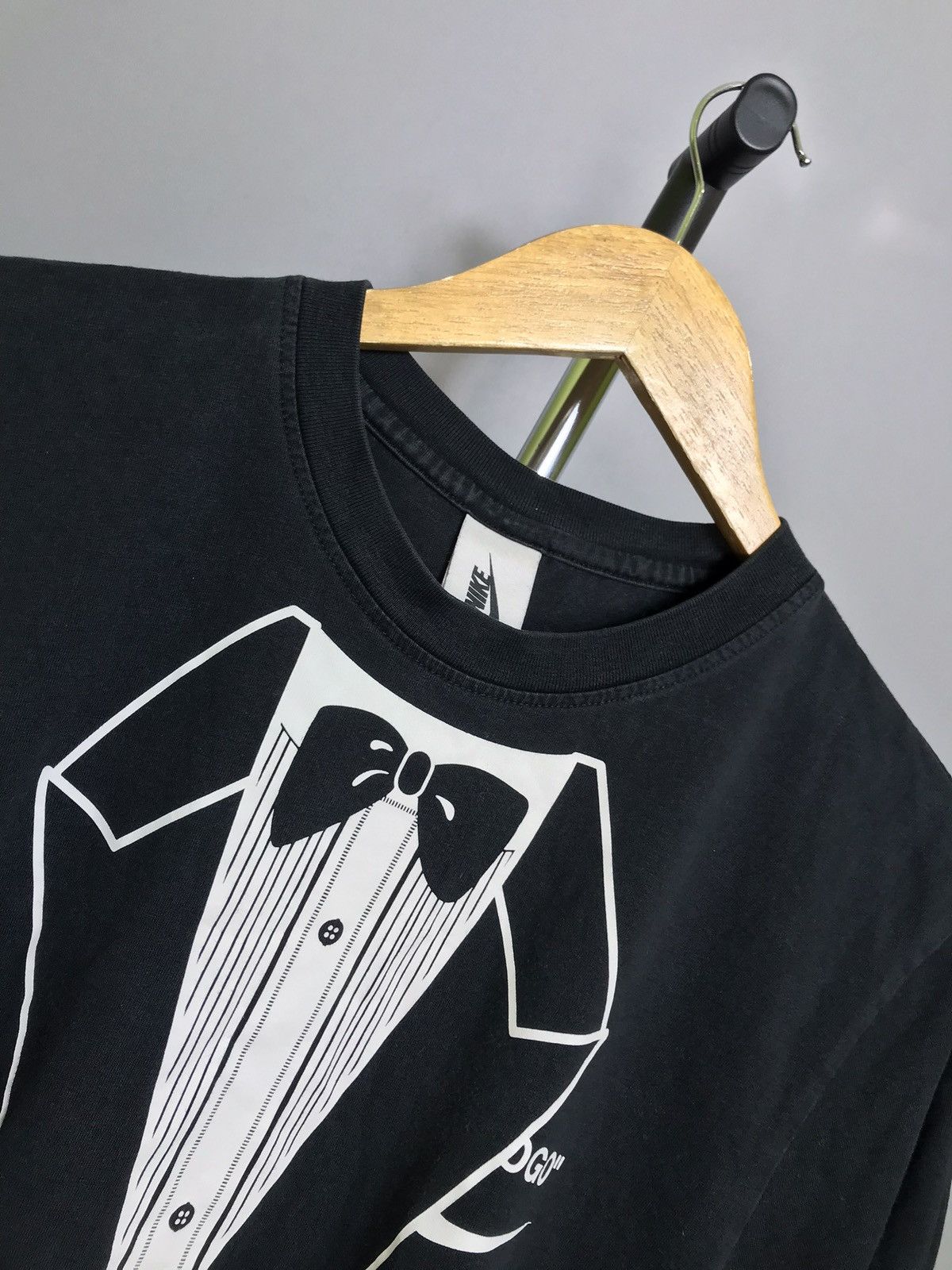 Nike × Off-White OFF-WHITE x Nike NRG A6 Tuxedo Eagle T-Shirt Ash Black Size US M / EU 48-50 / 2 - 3 Thumbnail