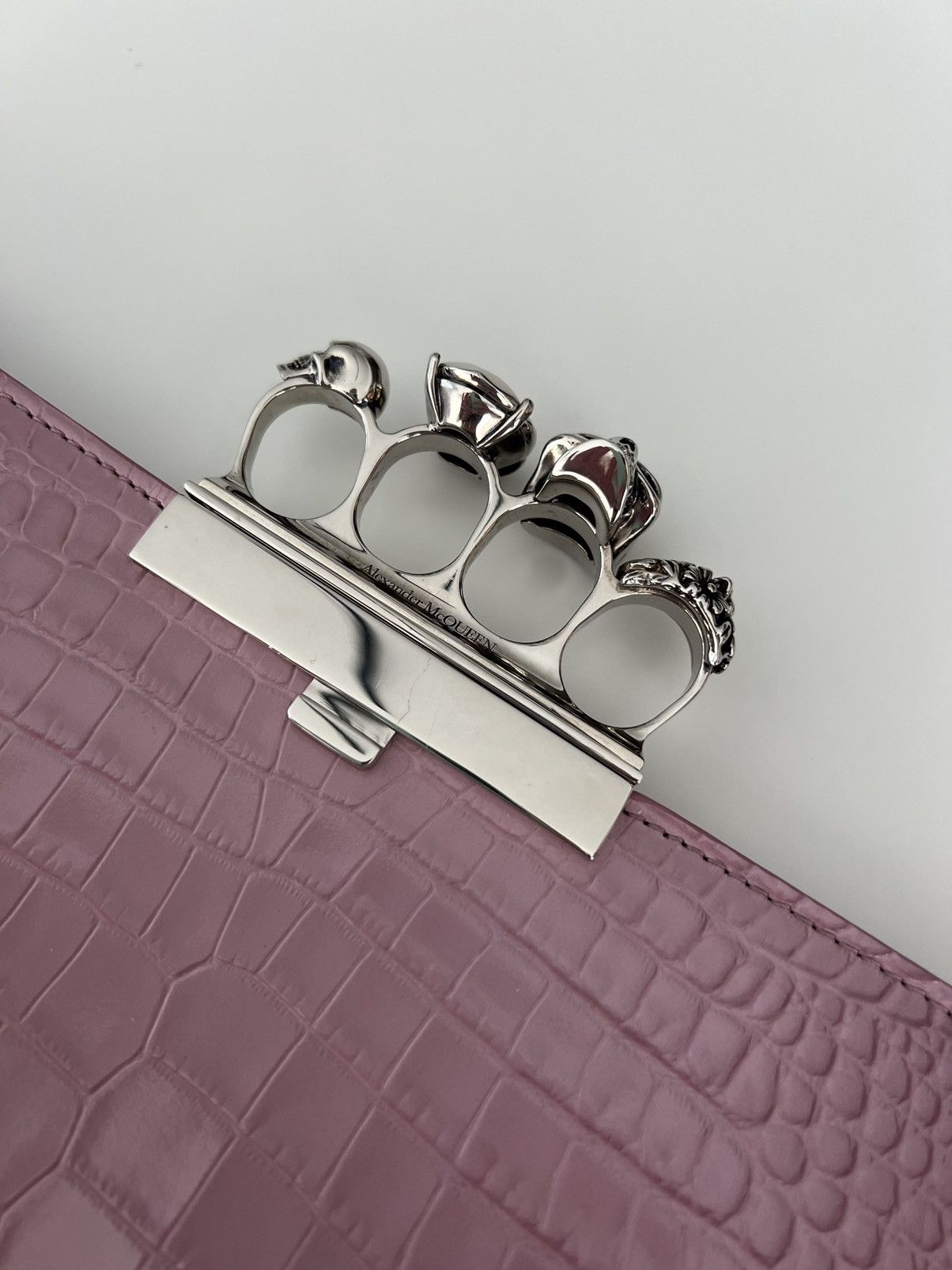 Alexander McQueen 🔥$2K VALUE🔥Croc Pink Four-ring Skull Flat Clutch Size ONE SIZE - 4 Thumbnail