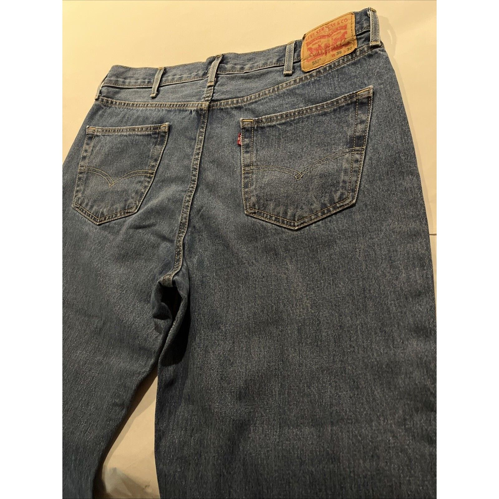 Levi's Levi’s VTG 550 Men’s 38x30 Fit Medium Wash Denim Jeans Blue Size US 38 / EU 54 - 16 Thumbnail