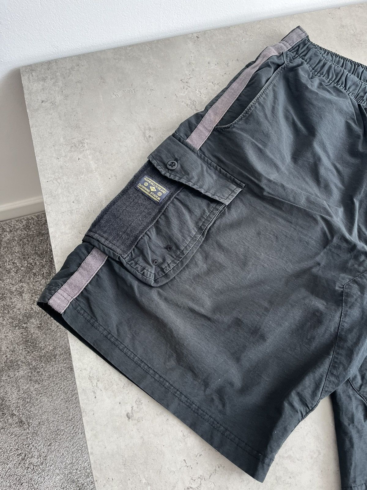 Vintage Vintage Nike Hype Cargo Shorts Size US 34 / EU 50 - 3 Thumbnail