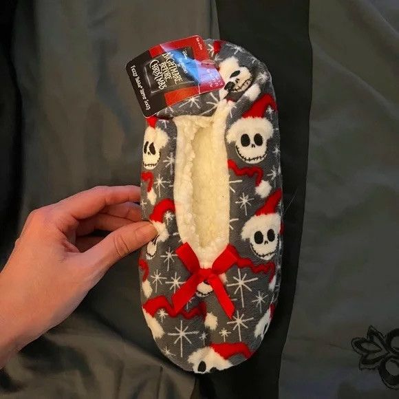Disney NWT Nightmare Before Christmas Slipper Socks S/M Size ONE SIZE - 1 Thumbnail