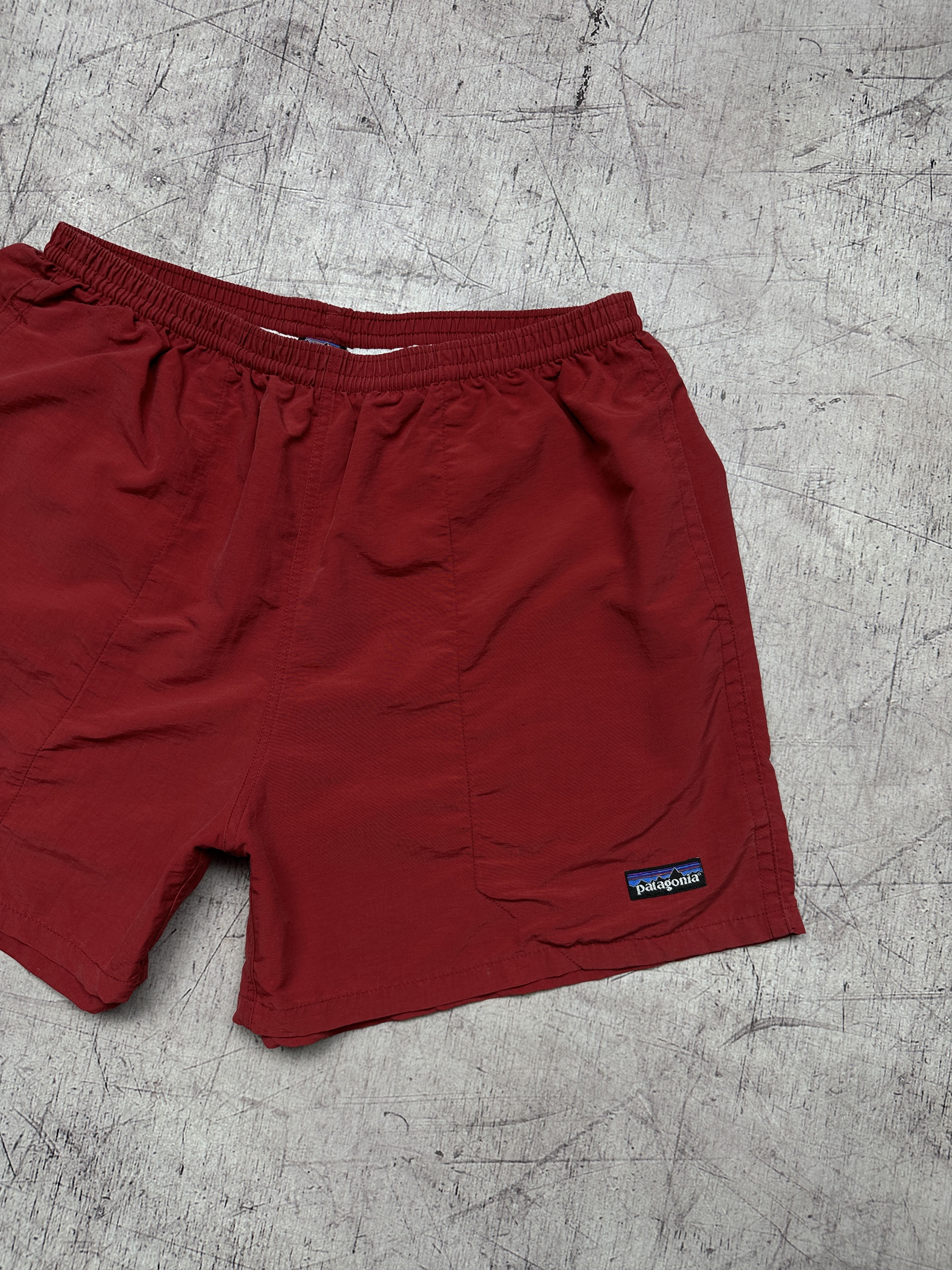 Patagonia Patagonia Vintage Mens Nylon Shorts Size US 32 / EU 48 - 2 Thumbnail