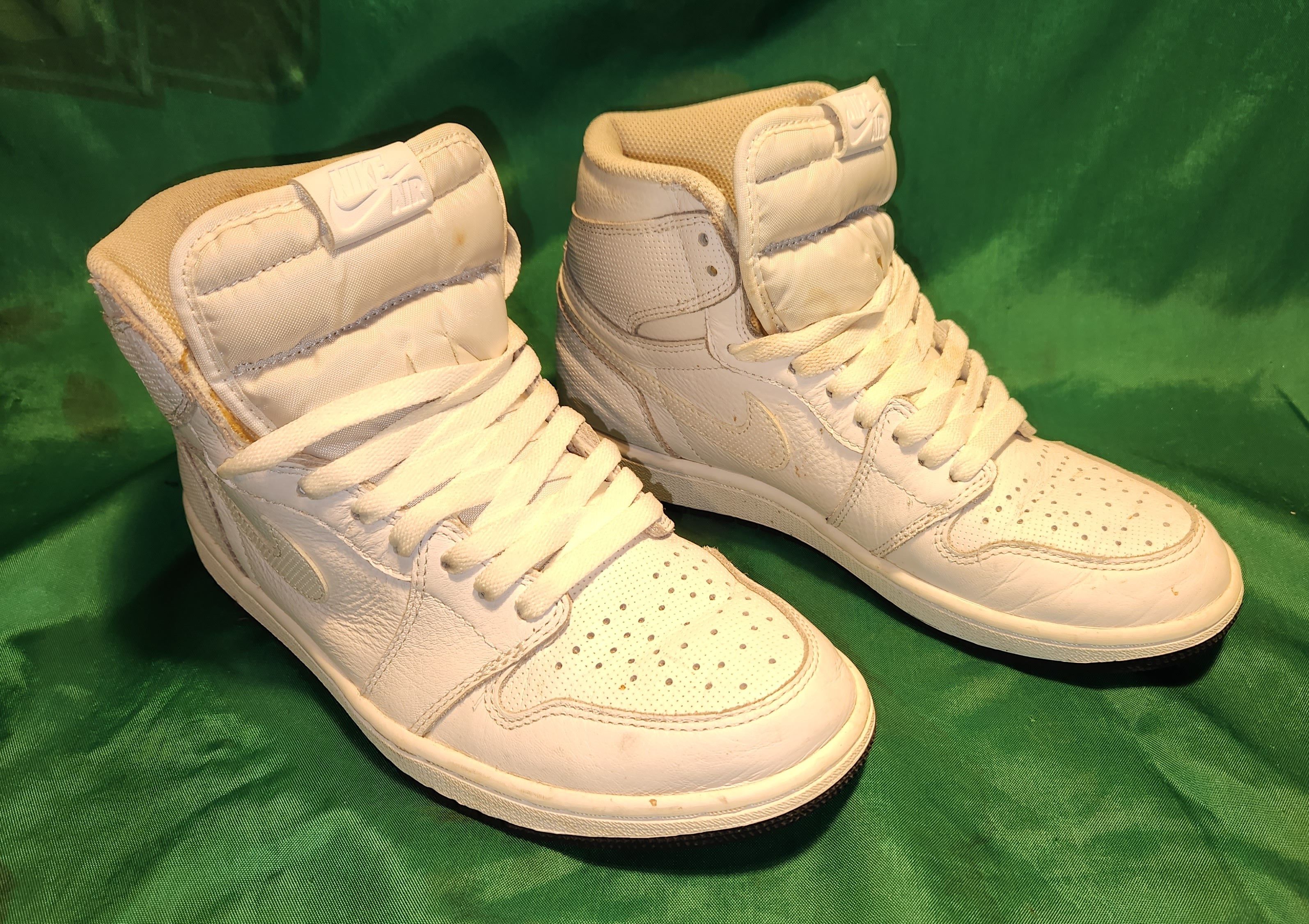 Nike Nike Jordan 1 Retro White Perforated - Size 8 Size US 8 / EU 41 - 2 Thumbnail