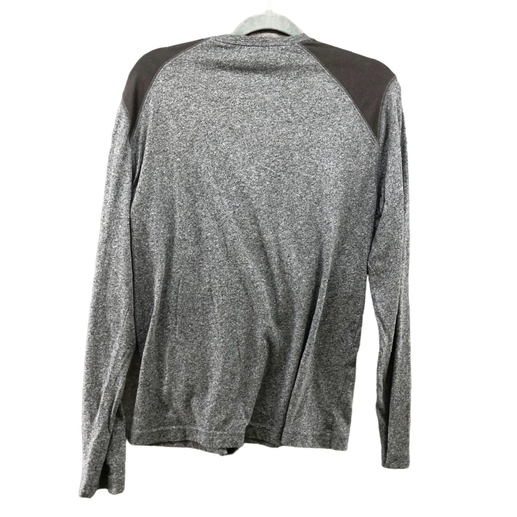 Banana Republic VINTAGE Banana Republic Mens Long Sleeve T Shirt Regular Fit Gray Moisture Wicking Crew Neck Active 90s Size US M / EU 48-50 / 2 - 2 Thumbnail