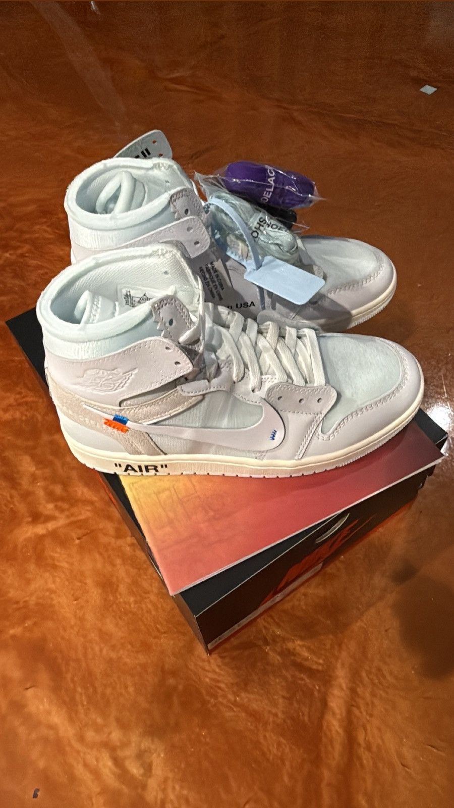 Jordan Brand × Off-White Jordan 1 VAA Alaska Size US 9.5 / EU 42-43 - 9 Thumbnail
