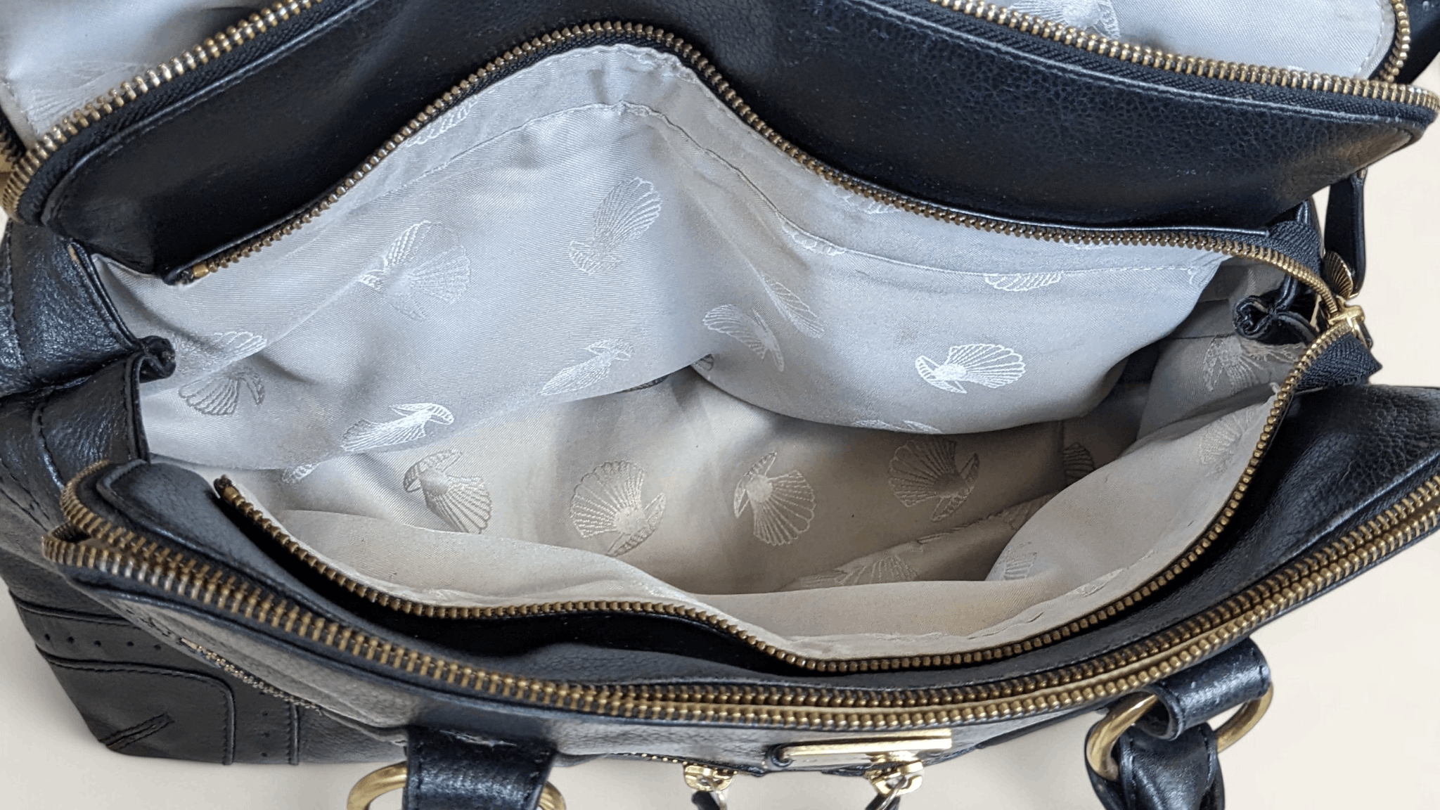 Other Modalu England Pippa Bag Black Genuine Leather Size ONE SIZE - 10 Thumbnail