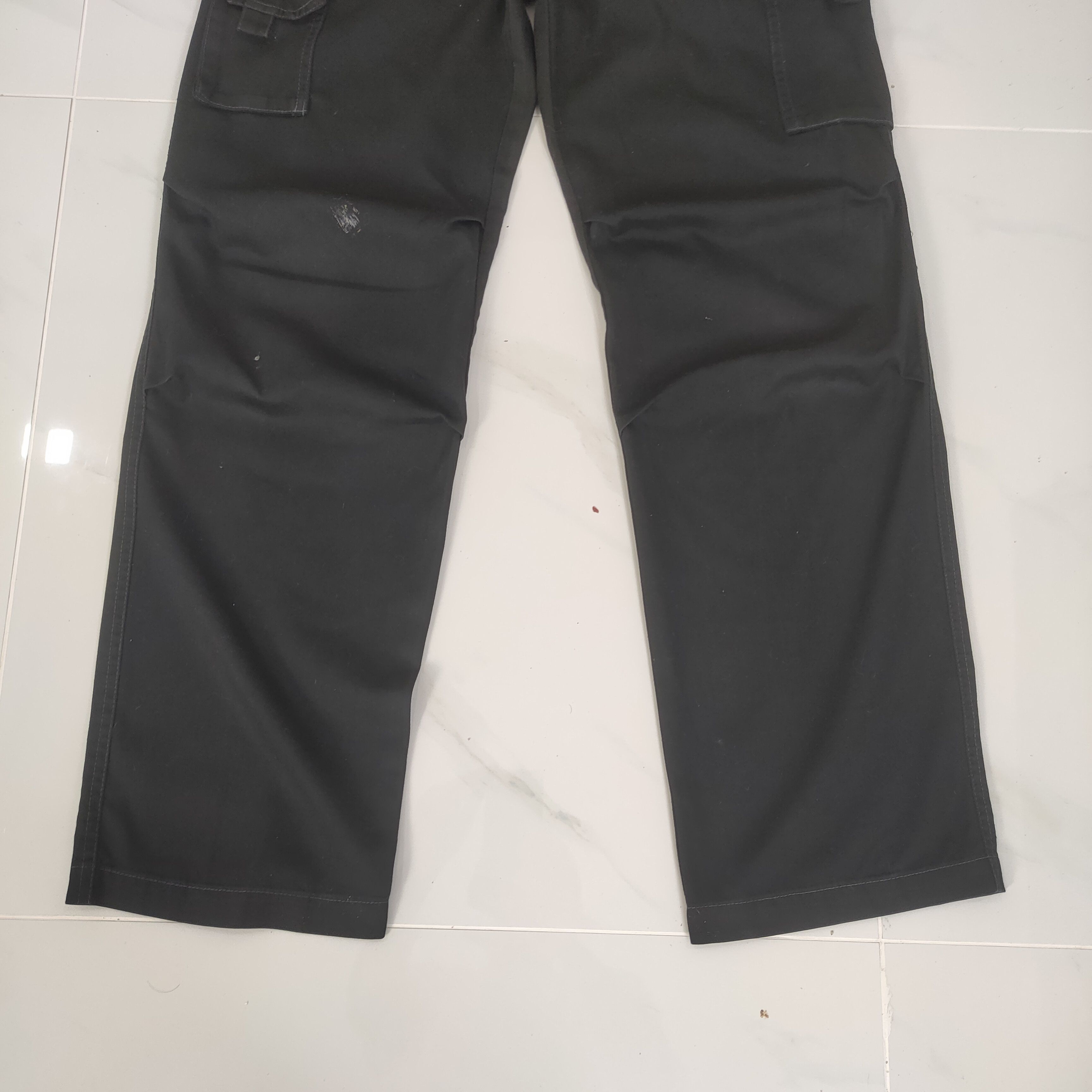 Japanese Brand JAPANESE BRAND BLACK CARGO PANTS Size US 32 / EU 48 - 3 Thumbnail