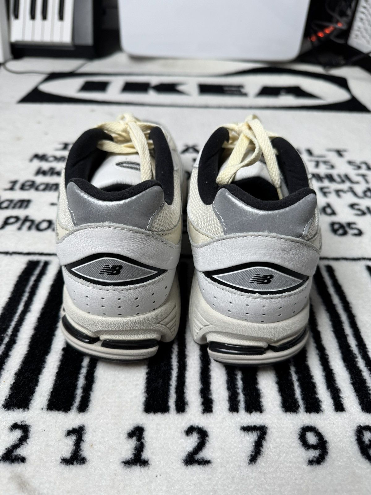 New Balance New Balance 2002R Lemon Haze Size US 10 / EU 43 - 5 Thumbnail