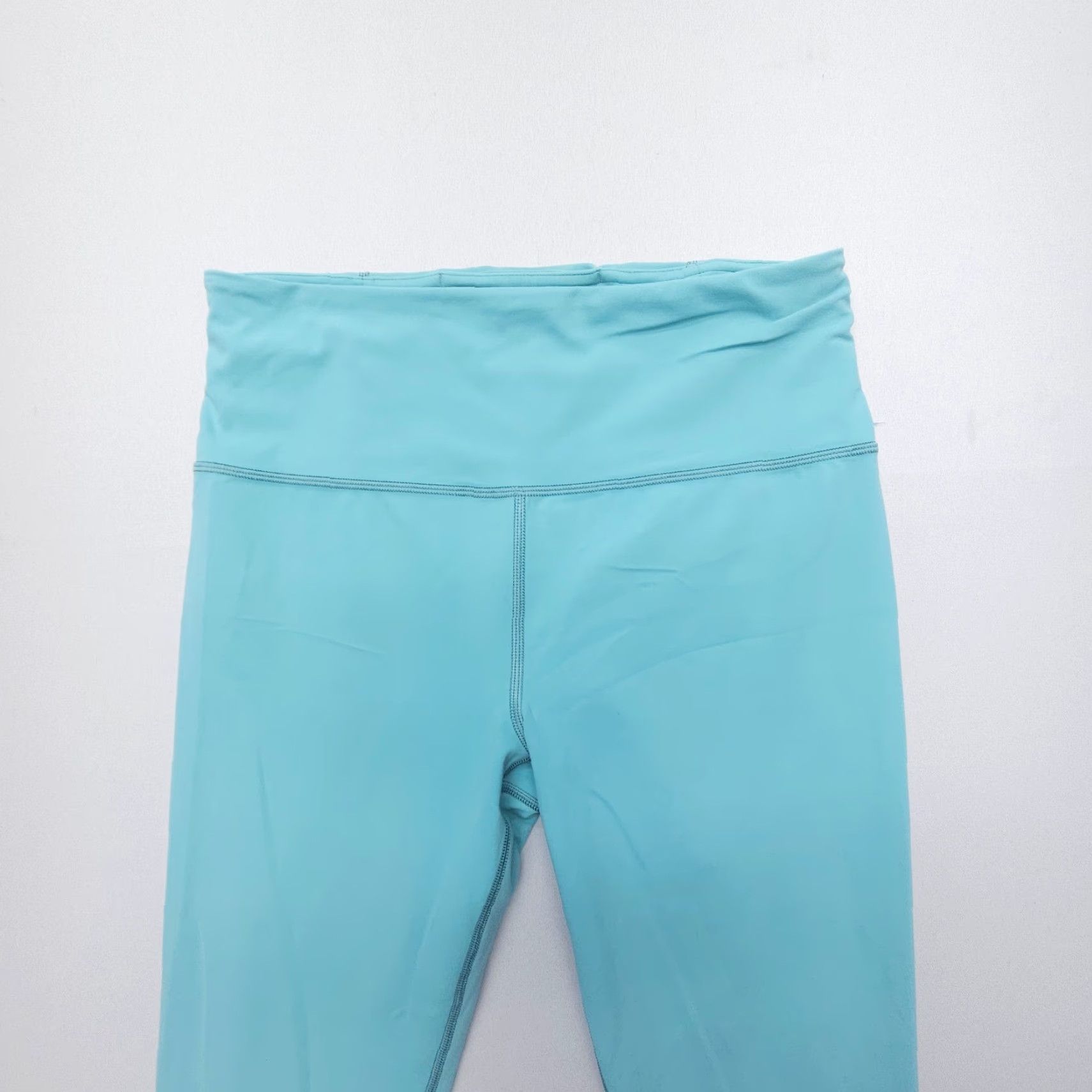 Athleta VINTAGE Athleta Elation 7/8 Tight Ultra High Rise Size Medium Light Blue Gym Yoga Sport Size ONE SIZE - 3 Thumbnail