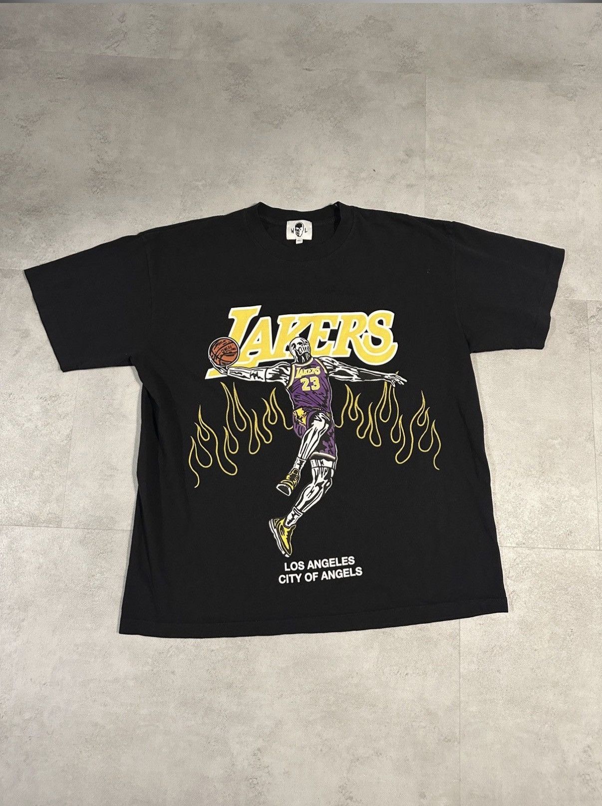 NBA Lebron James Lakers 23 T-shirt Size US XL / EU 56 / 4 - 1 Thumbnail