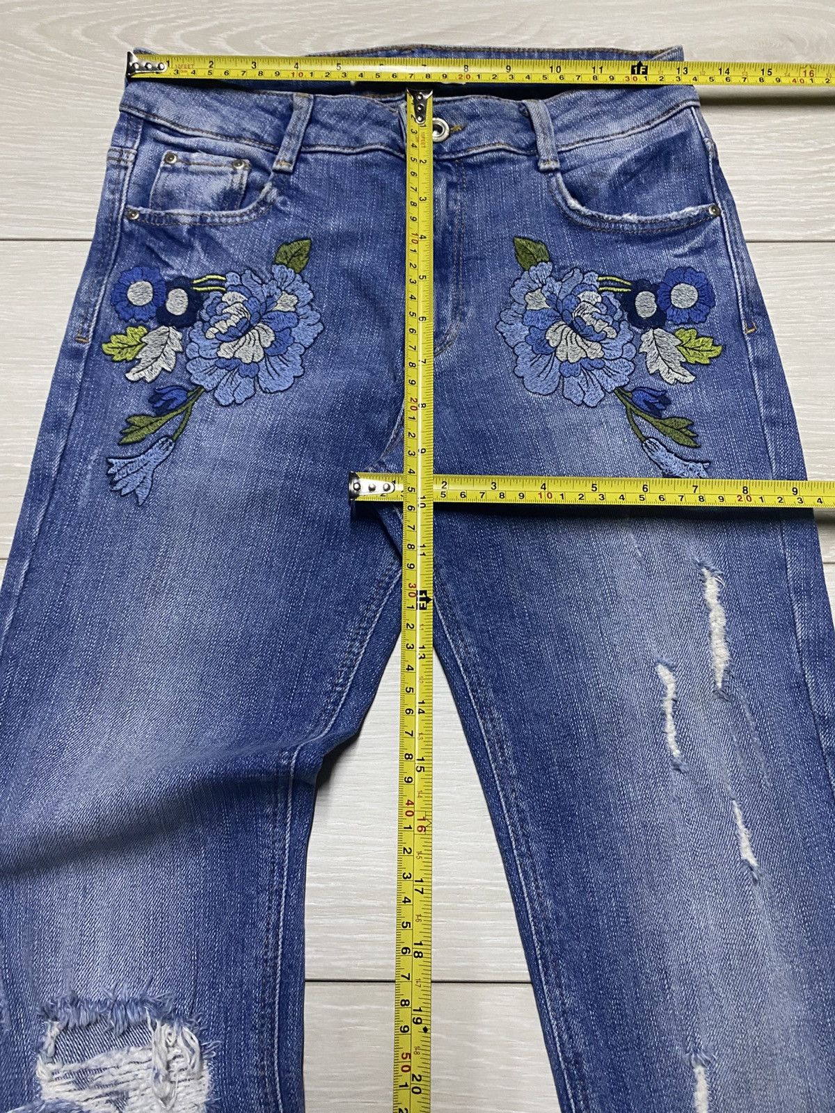 Rhude × Zara Zara Trafaluc Denim Wear Strech Embroidered Frayer Leg Jeans Size 26" / US 2 / IT 38 - 12 Thumbnail