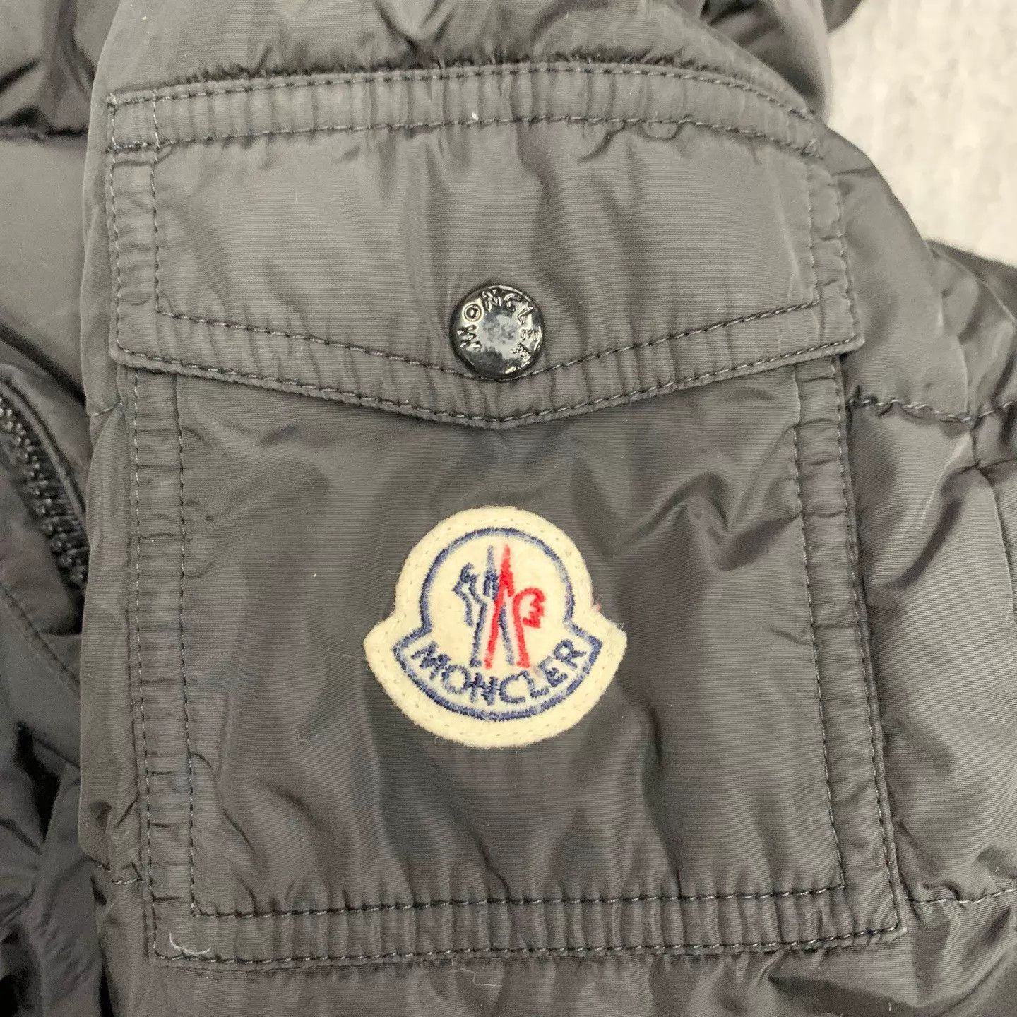 Moncler Moncler Black Long Down Coat 2 9/10 Hat Stain Size M / US 6-8 / IT 42-44 - 9 Thumbnail