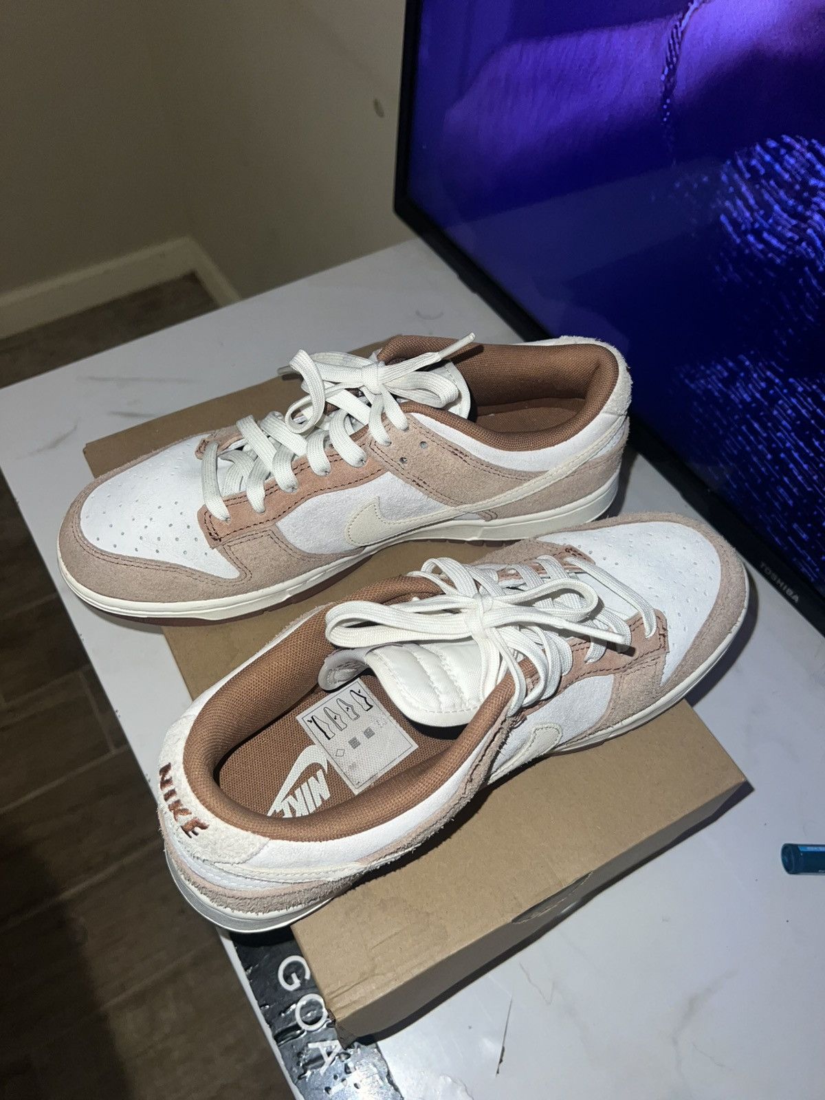 Nike “Medium curry” low dunks Size US 9.5 / EU 42-43 - 6 Thumbnail