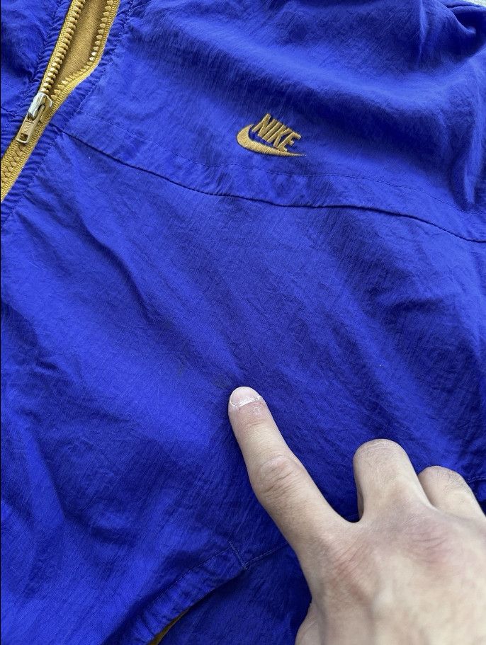 Nike Vintage 90s Nike Track Nylon Jacket Embroidered Mini Logo Size US M / EU 48-50 / 2 - 7 Thumbnail