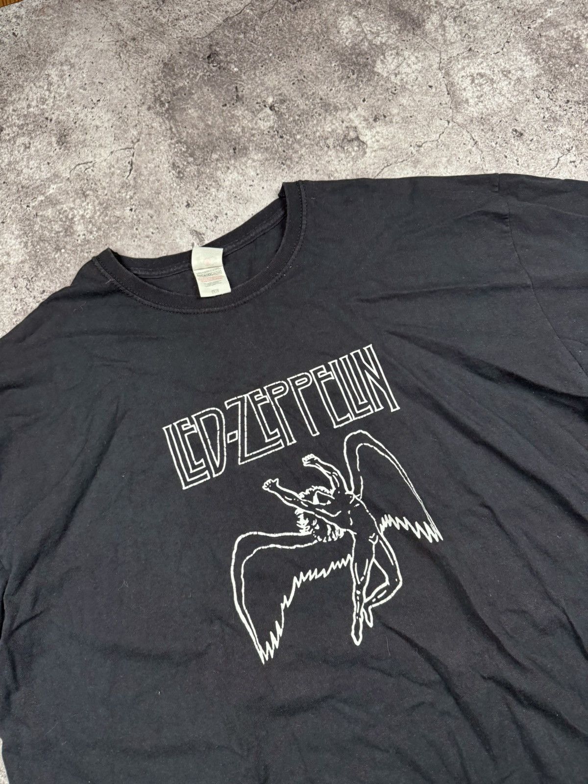 Band Tees × Vintage Led Zeppelin 00s Vintage baggy T shirt Band Rock Metal Heavy Size US XL / EU 56 / 4 - 2 Thumbnail