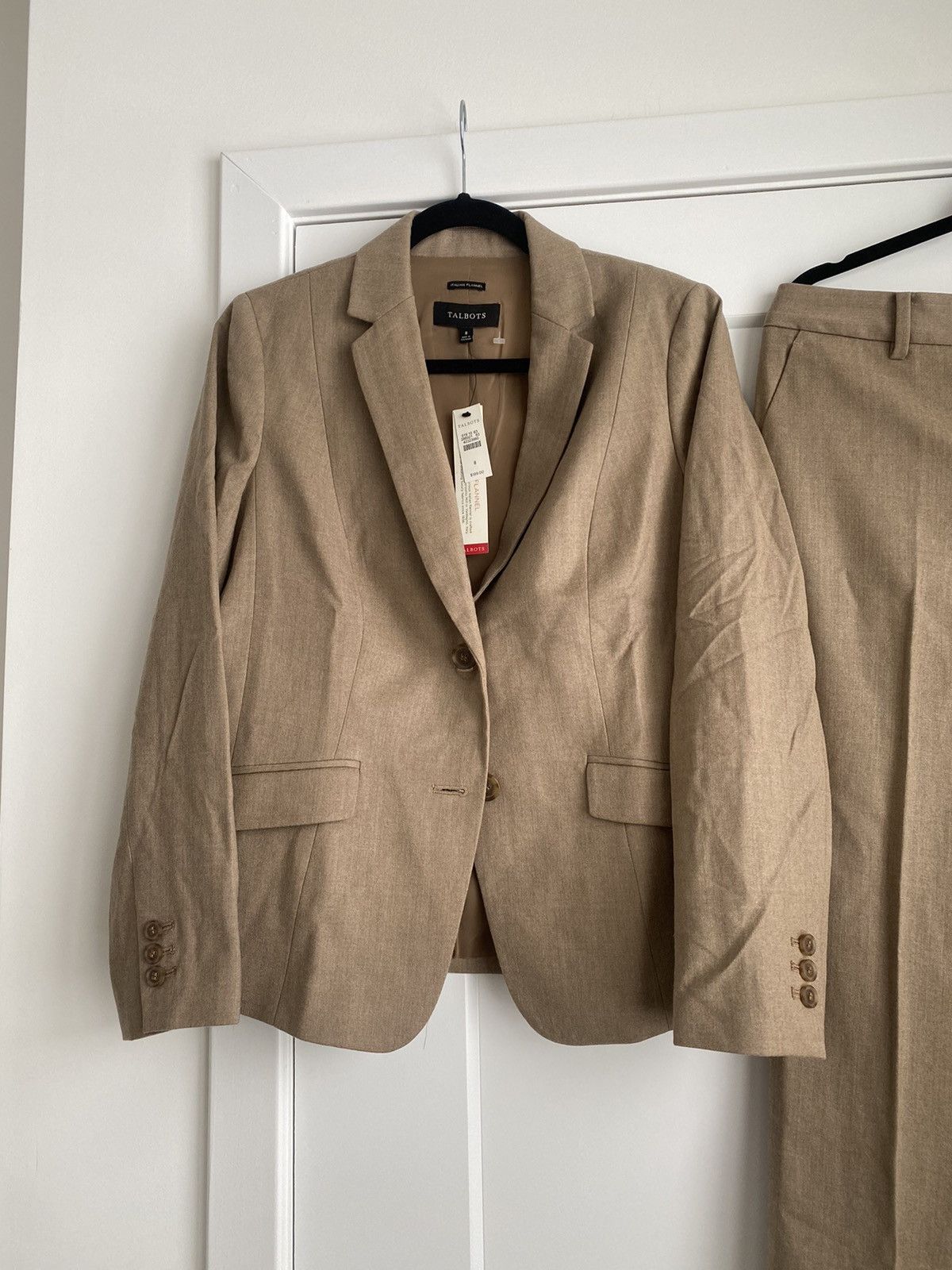 Talbots Talbots Italian Flannel 2Piece Blazer & Pants suits NWT Size M / US 6-8 / IT 42-44 - 4 Thumbnail